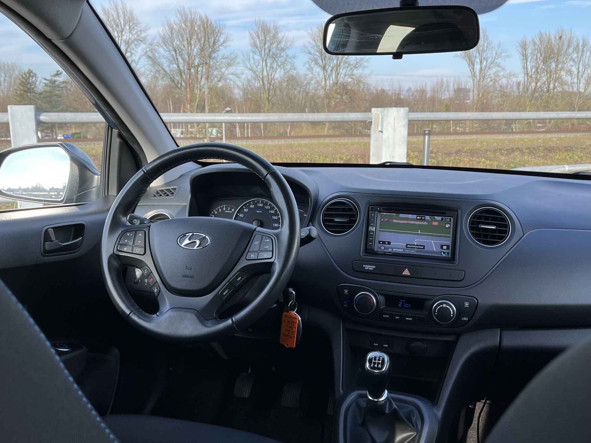 Hyundai i10 1.0i i-Motion Go! | Navigatie | Climate Control | Cruise Control - 16/30