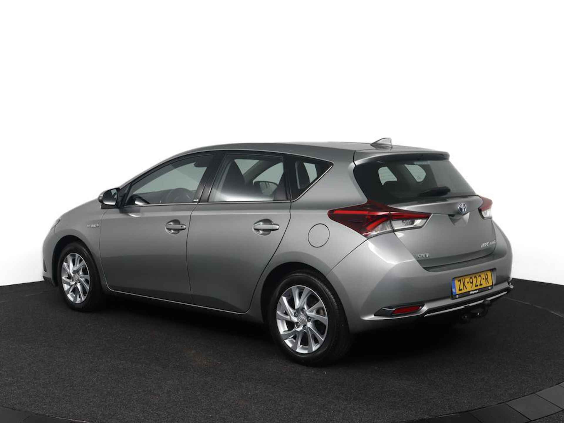 Toyota Auris 1.8 Hybrid Executive | Navigatie | Stoelverwarming | Trekhaak | - 12/62