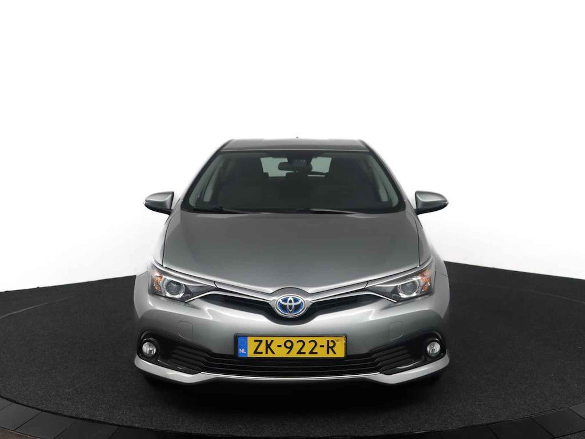 Toyota Auris 1.8 Hybrid Executive | Navigatie | Stoelverwarming | Trekhaak | - 16/62