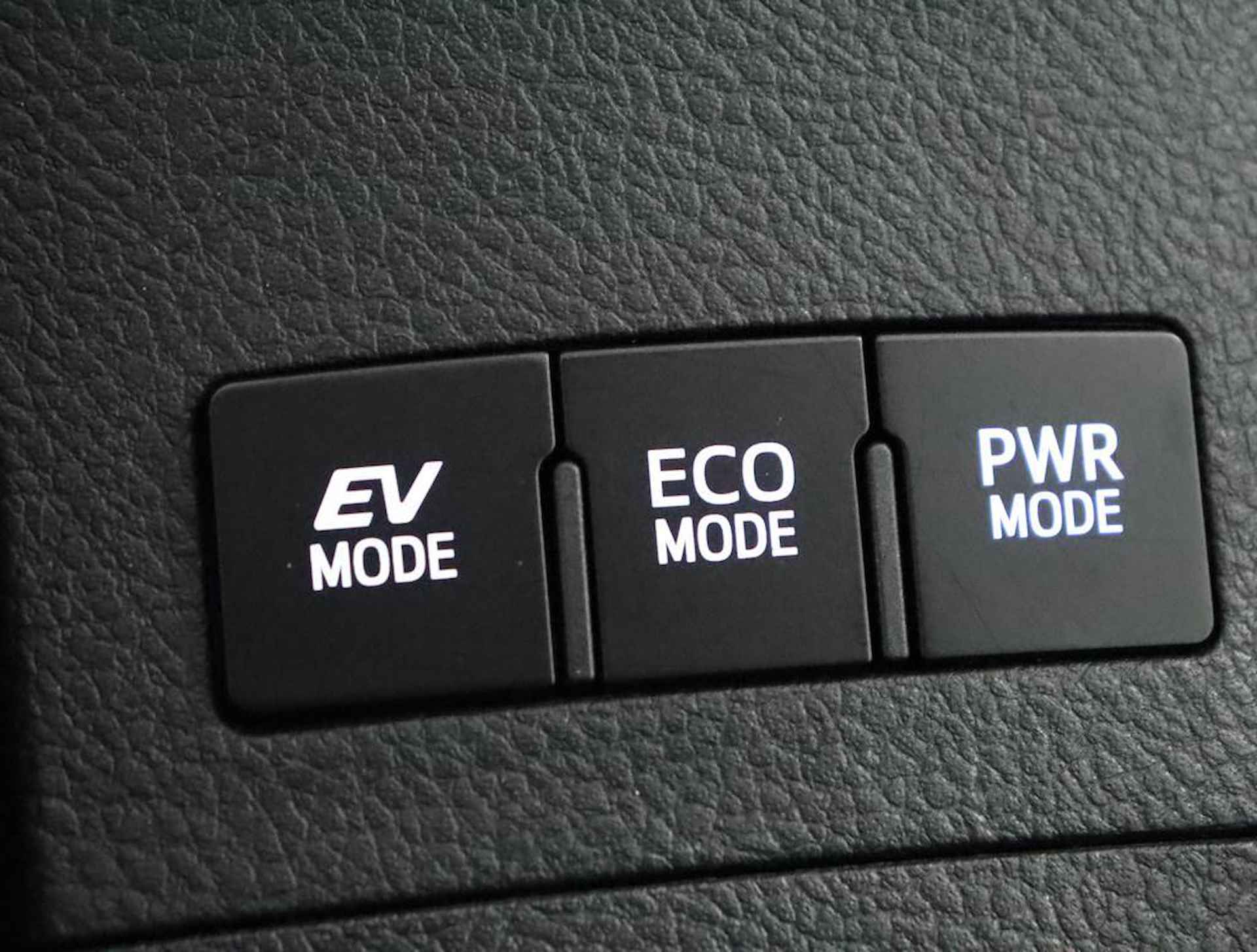 Toyota Auris 1.8 Hybrid Executive | Navigatie | Stoelverwarming | Trekhaak | - 53/62