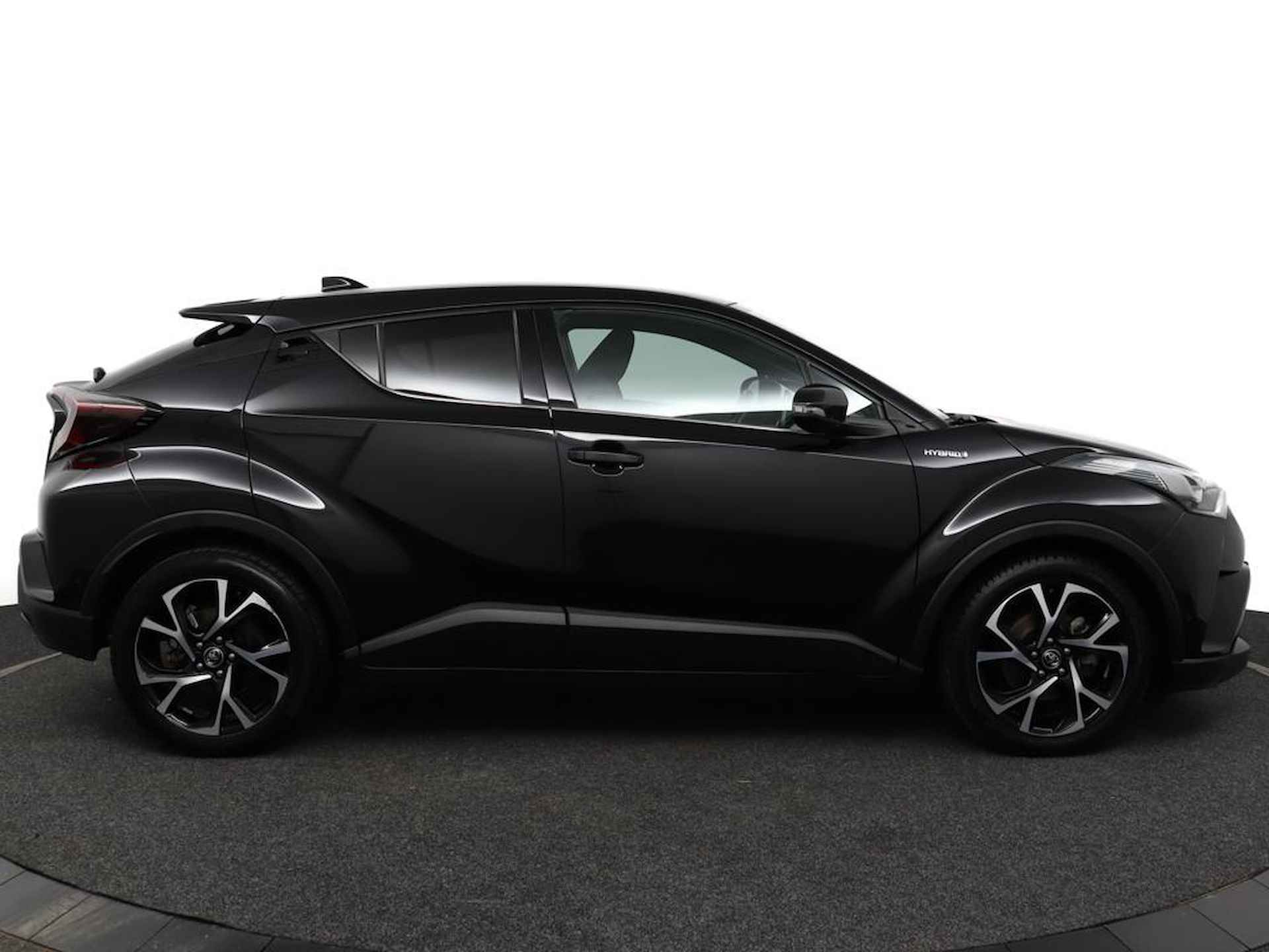 Toyota C-HR 1.8 Hybrid Style Ultimate | Adaptive Cruise Control | Achteruitrijcamera | Stoelverwarming | Parkeersensoren | Navigatie | Trekhaak | - 13/52