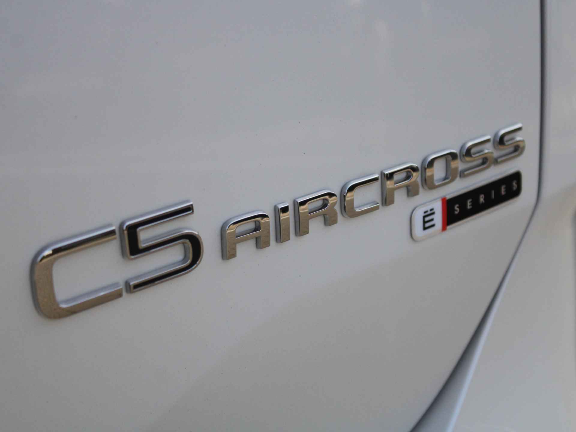 Citroën C5 Aircross 1.6 Plug-in 225 Hybrid ë-Series EAT8 Automaat Leder Alcantara, Panorama- Opendak, Navigatie, Lichtmetalen velgen, Camera - 39/56