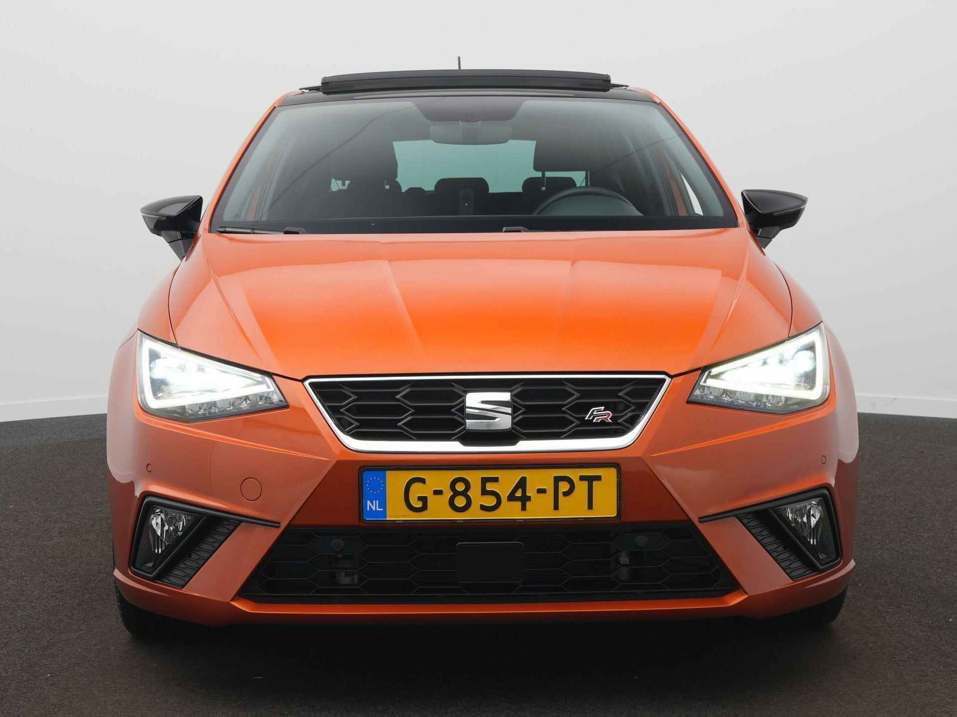 SEAT Ibiza 1.0 TSI FR Business Intense Panoramadak - Navigatie - 17 Inch - Clima - 2/43