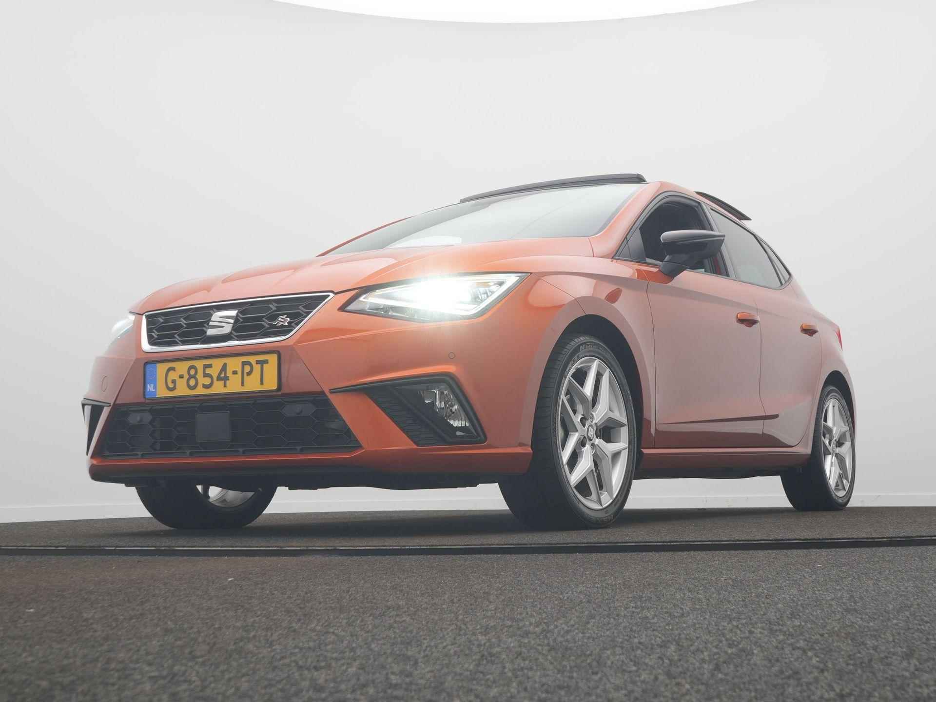 SEAT Ibiza 1.0 TSI FR Business Intense Panoramadak - Navigatie - 17 Inch - Clima - 9/43