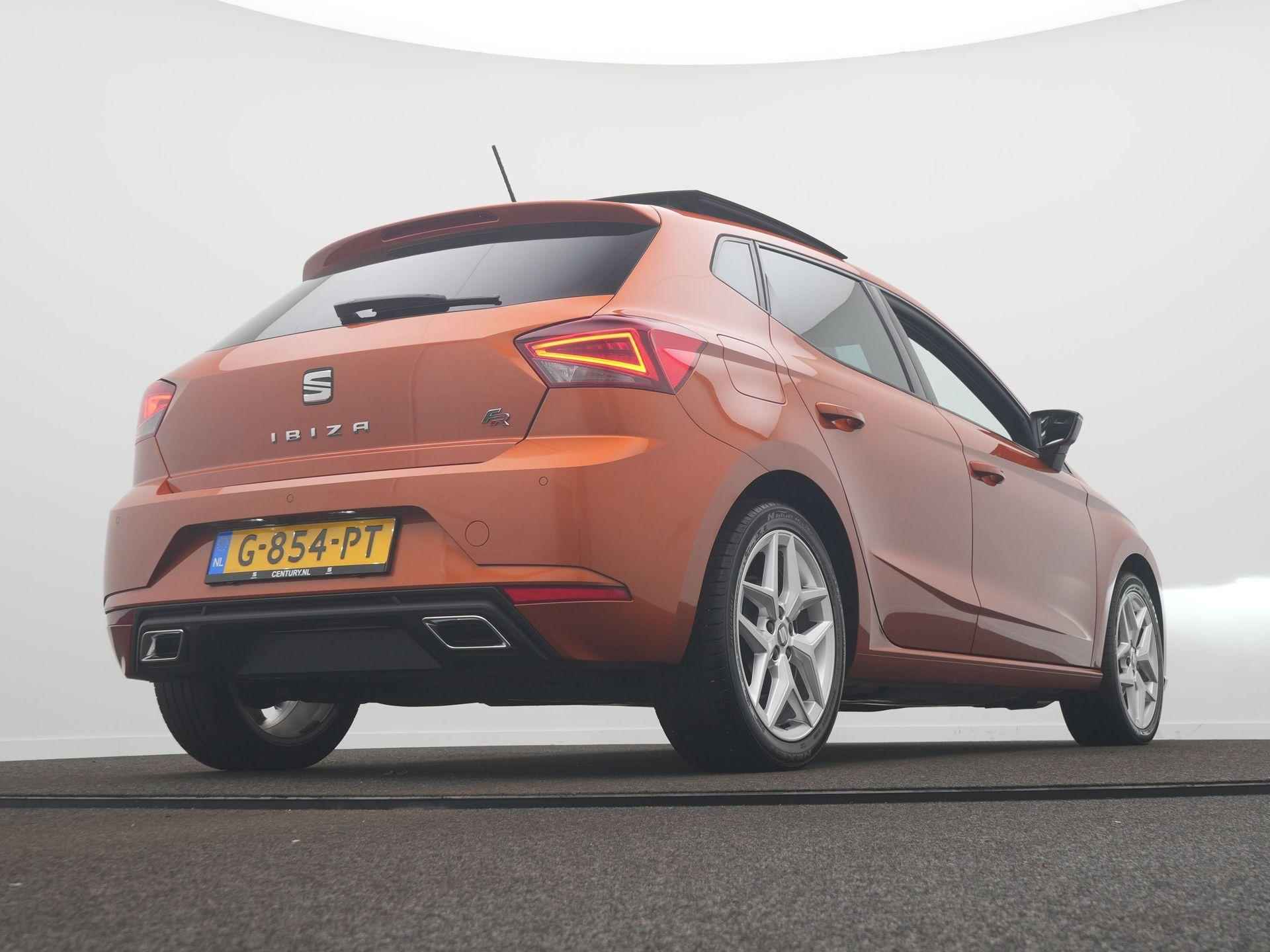 SEAT Ibiza 1.0 TSI FR Business Intense Panoramadak - Navigatie - 17 Inch - Clima - 10/43