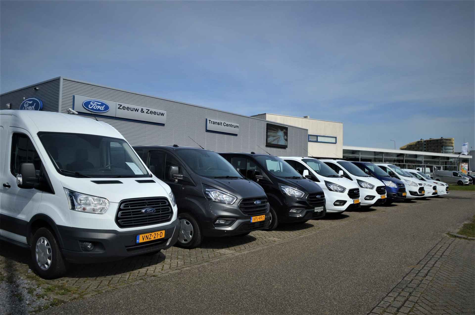 Ford Kuga 2.5 PHEV ST-Line X | Dealer onderhouden | Automaat | Navigatie | Apple carplay & Android auto | Parkeersensoren V+A | achteruitrijcamera | Panorama dak | Trekhaak | Head up display | - 29/37