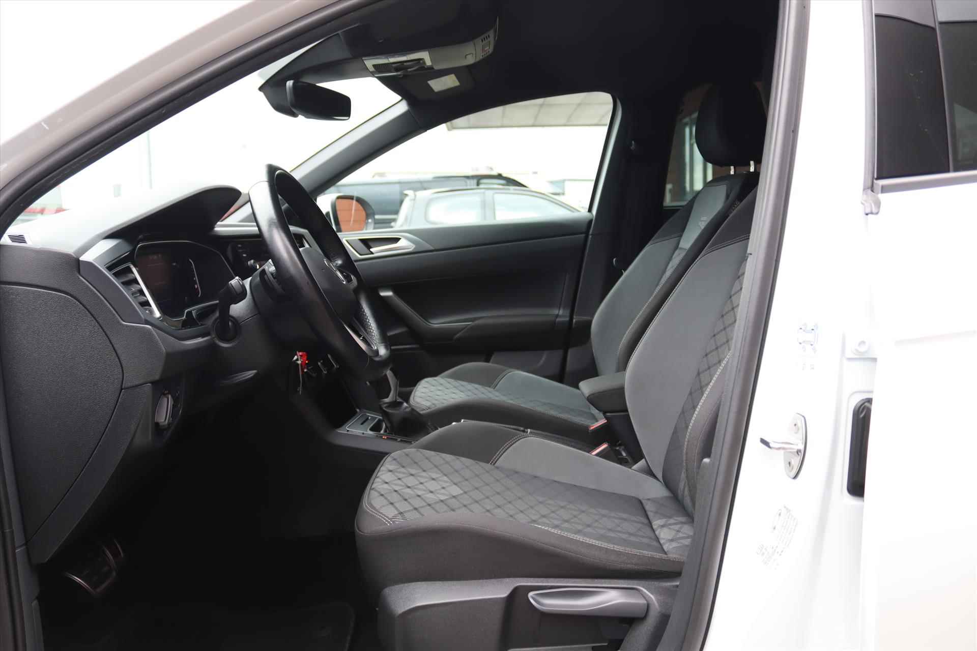 Volkswagen Taigo 1.0TSI 110PK R-LINE AUTOMAAT DSG-7 | Navi Carplay | Camera | Adapt.Cruise | Led | Stoelverwarming | Parkassist | Airco | - 8/51