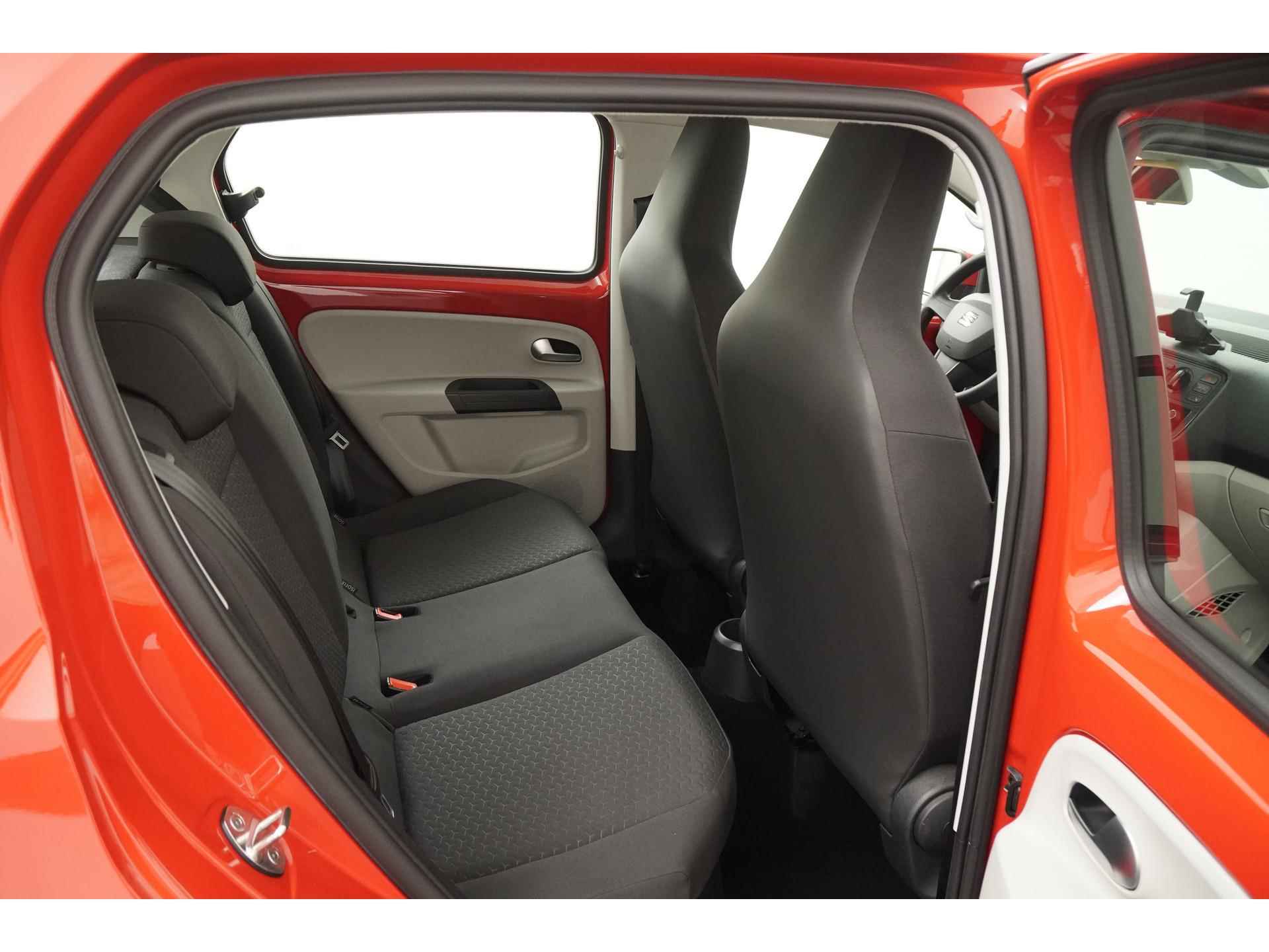 SEAT Mii 1.0 Style Intense | Schuifdak | Parkeersensor | Lichtmetalen Velgen | Zondag Open! - 23/31