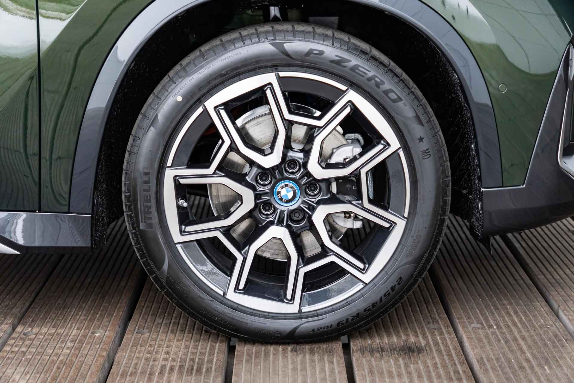 BMW iX1 IX1 xDrive30 X-Line | Stoelverwarming | 19 inch | Stuurwiel verwarming - 27/41