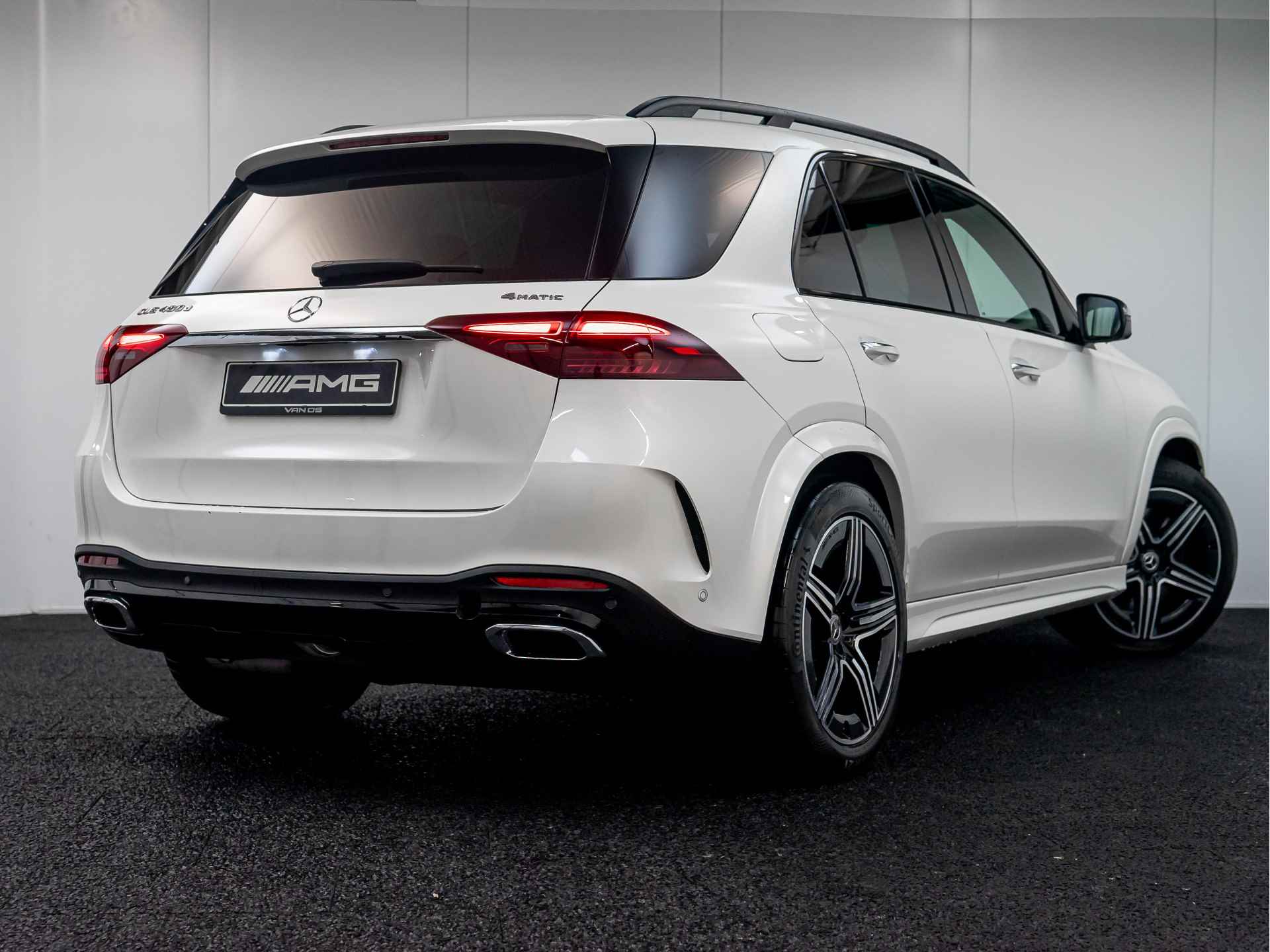 Mercedes-Benz GLE GLE 450 d 4MATIC AMG Line | E-Active Body control - 2/36