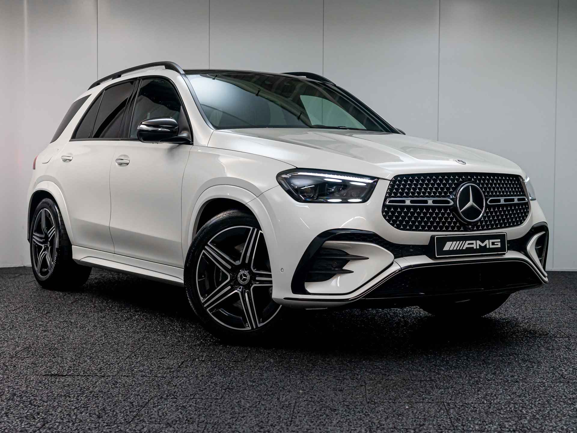 Mercedes-Benz GLE GLE 450 d 4MATIC AMG Line | E-Active Body control - 4/36