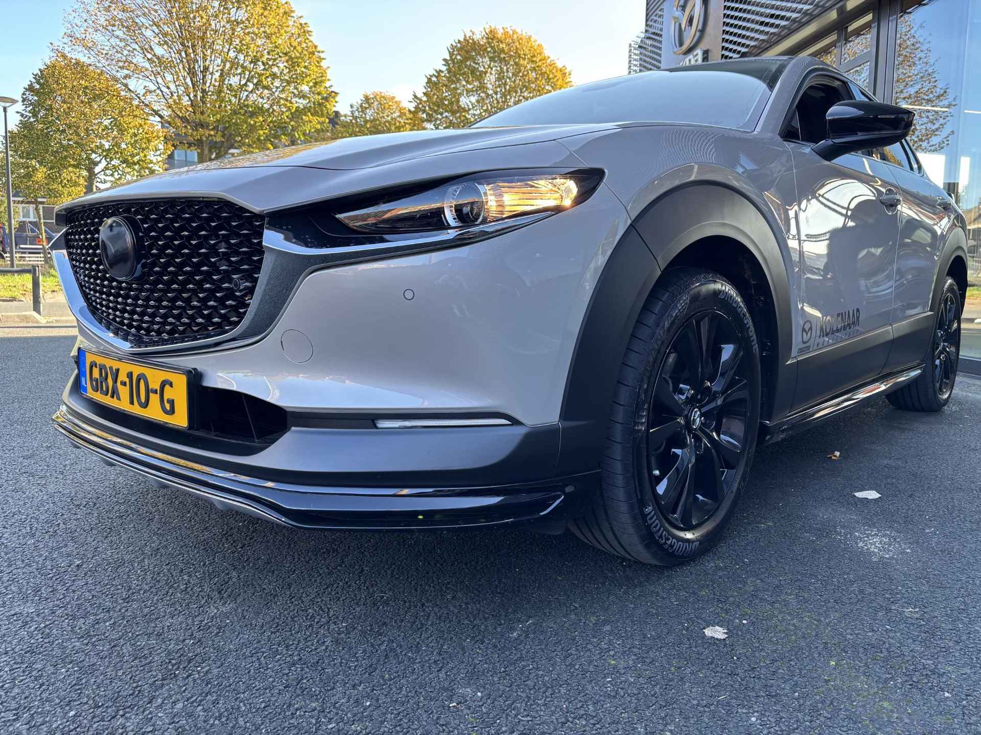 Mazda CX-30 Homura Black Edition - 2.0 e-Sky-G 150 Automaat /1e eigenaar/Dealeronderhouden/Navi/ECC/Adaptive/HUD/Keyless/CarPlay - 2/38