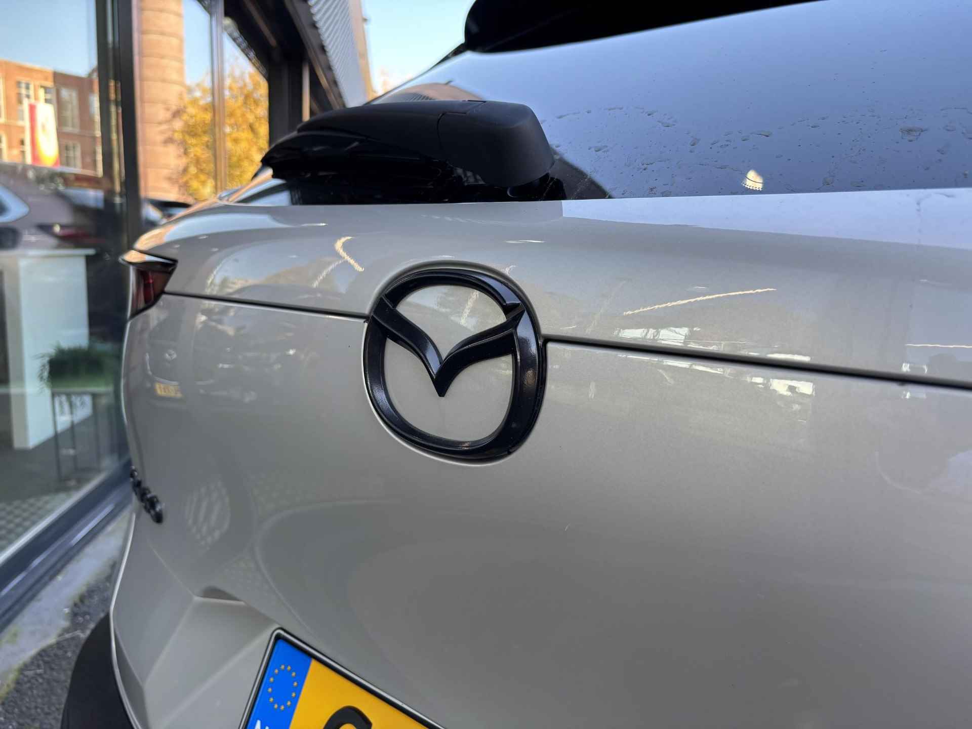 Mazda CX-30 Homura Black Edition - 2.0 e-Sky-G 150 Automaat /1e eigenaar/Dealeronderhouden/Navi/ECC/Adaptive/HUD/Keyless/CarPlay - 6/38