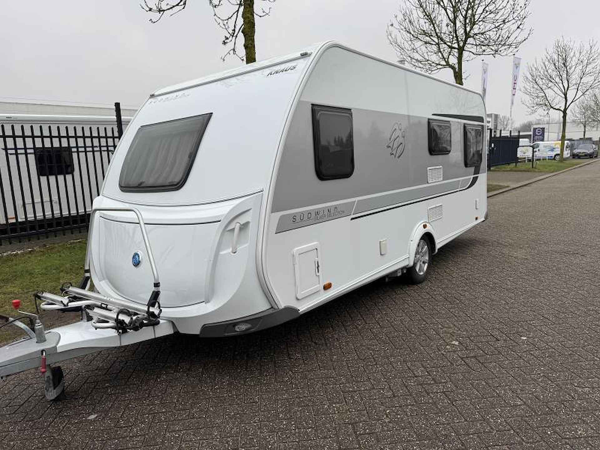 Knaus Sudwind Silver Selection 500 FVU met voortent en mover - 5/18