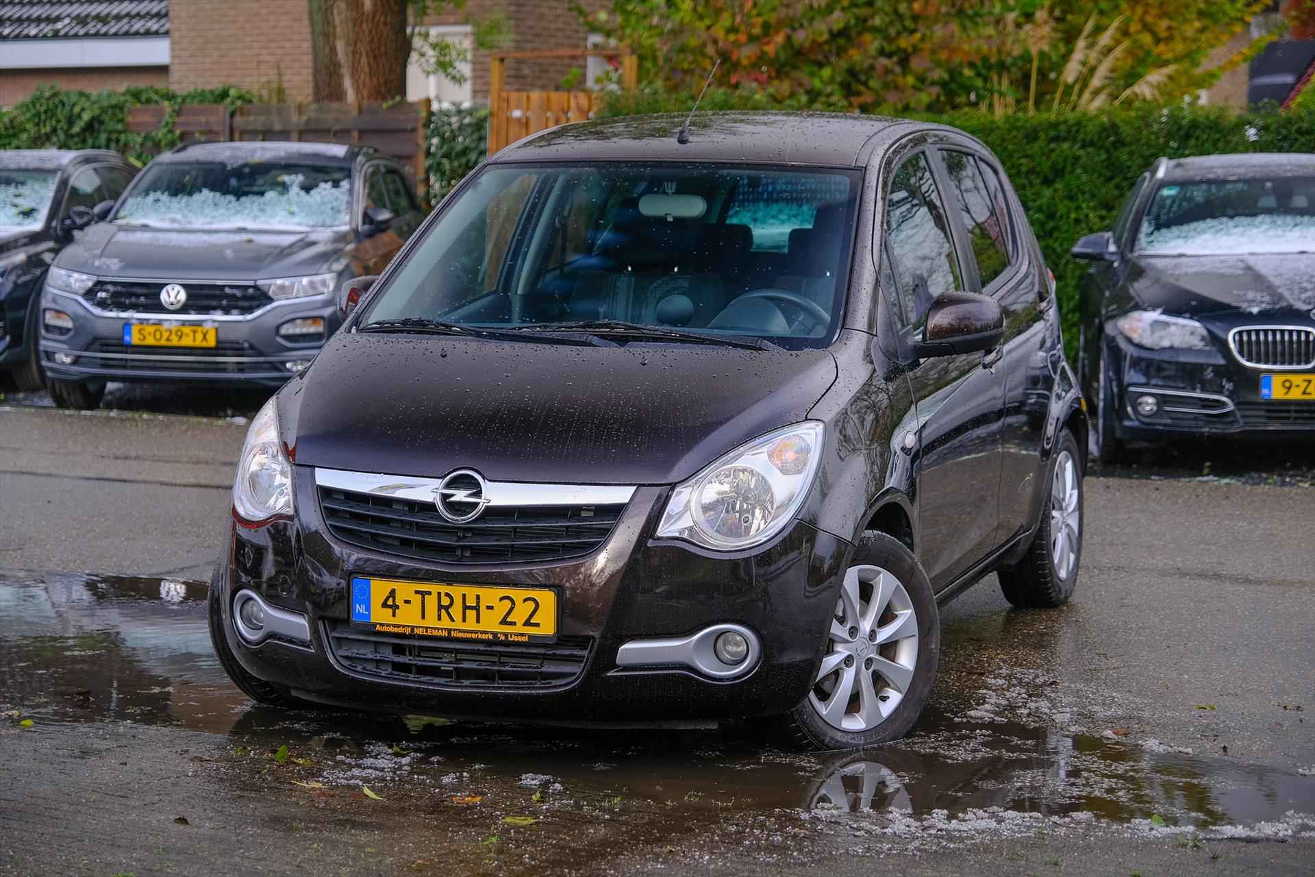 OPEL Agila 1.2 EDITION STOELVERWARMING TREKHAAK AIRCO APPLE CARPLAY RIJKLAAR BOVAG GARANTIE - 3/25