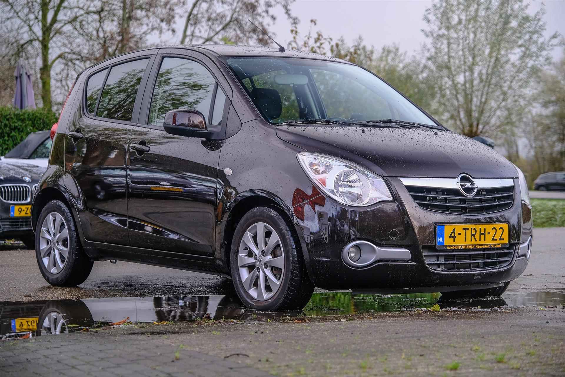 OPEL Agila 1.2 EDITION STOELVERWARMING TREKHAAK AIRCO APPLE CARPLAY RIJKLAAR BOVAG GARANTIE - 8/25