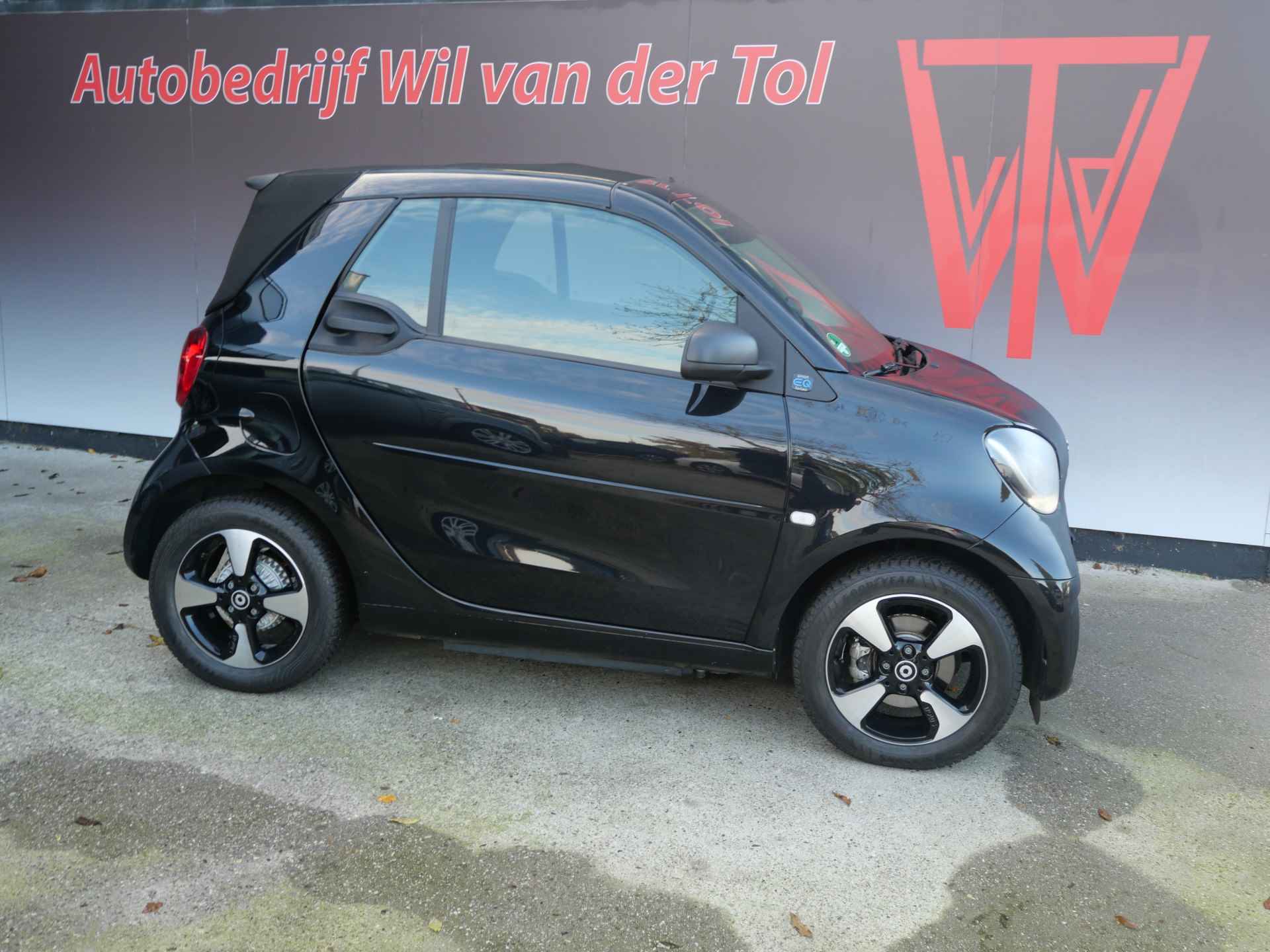 Smart EQ fortwo CABRIO | 22 KW SNELLADEN | CRUISE | CLIMA | 6.500 KM!! | SUBSIDIE MOGELIJK!! - 3/29