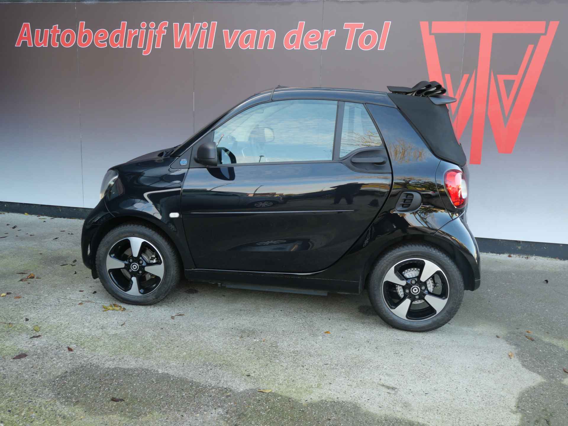 Smart EQ fortwo CABRIO | 22 KW SNELLADEN | CRUISE | CLIMA | 6.500 KM!! | SUBSIDIE MOGELIJK!! - 7/29