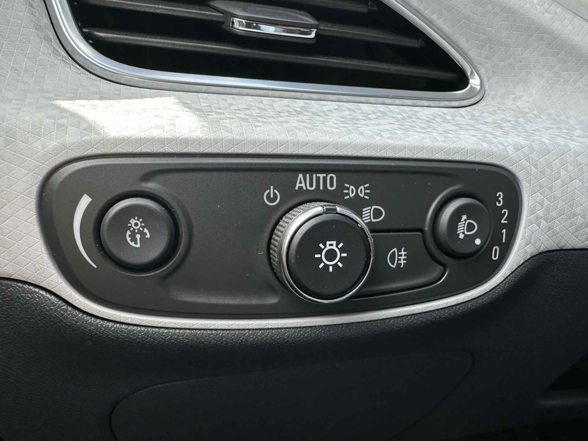 Opel Ampera-E Business executive 60 kWh | vol leder | 360 camera stuur/stoelverwarming! - 15/26