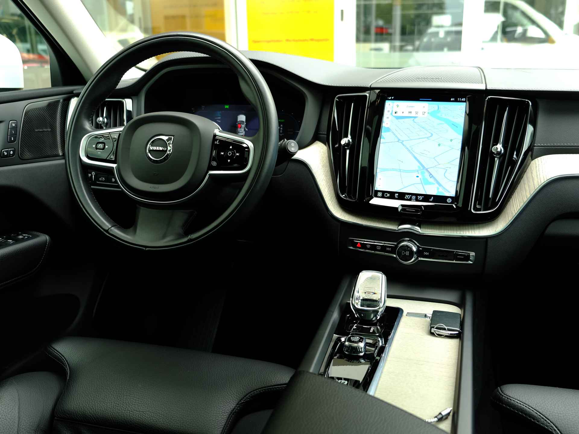 VOLVO XC60 T6 Twin Engine 350pk AWD Inscription | Harman Kardon | Panoramadak | Elek. Trekhaak | Camera | Leder - 3/31