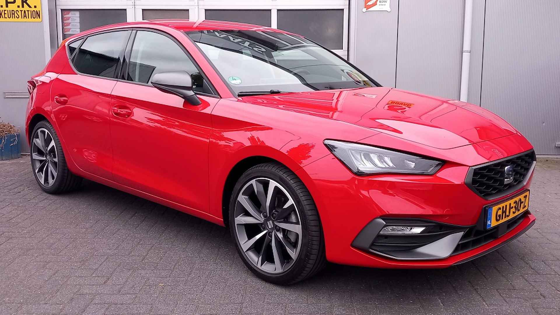 Seat Leon 1.5 eTSI FR Business Intense *Led*Virtual-Dash*DSG*Navi* - 7/32