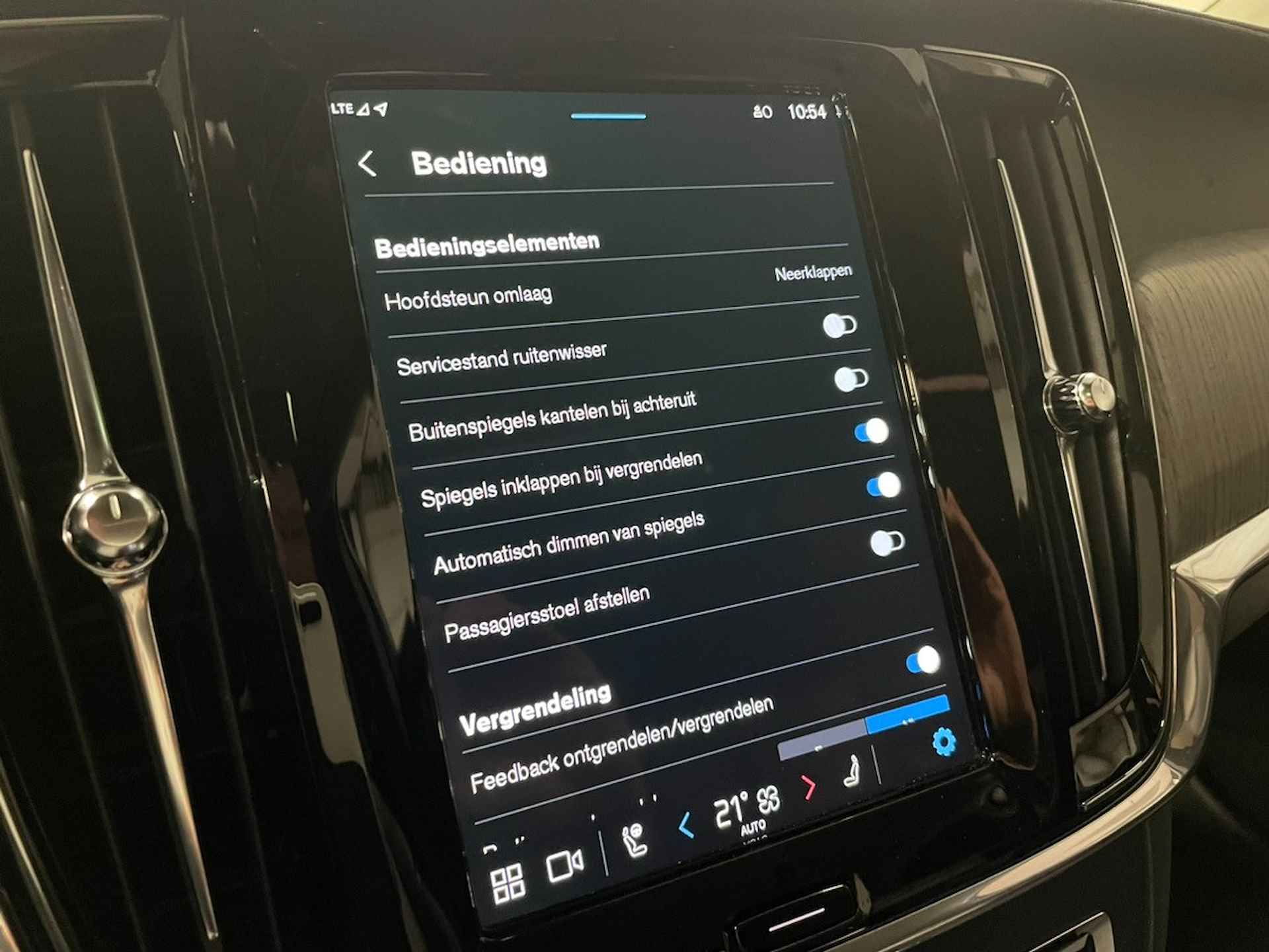 Volvo V90 T6 AWD Recharge Inscription | Trekhaak | Schuifdak | Harman Kardon | Stoelventilatie | Adaptieve Cruise Control | Standkachel me - 28/39