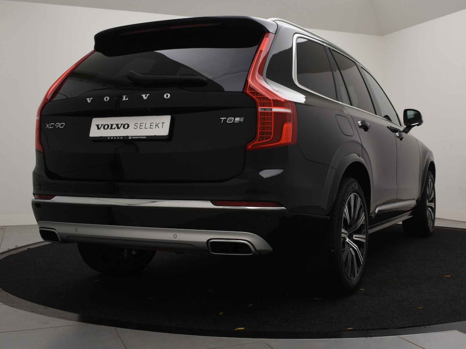 Volvo XC90 T8 PLUG-IN HYBRID INSCRIPTION DAB+ PANORAMADAK MASSAGE STOELEN A - 4/51