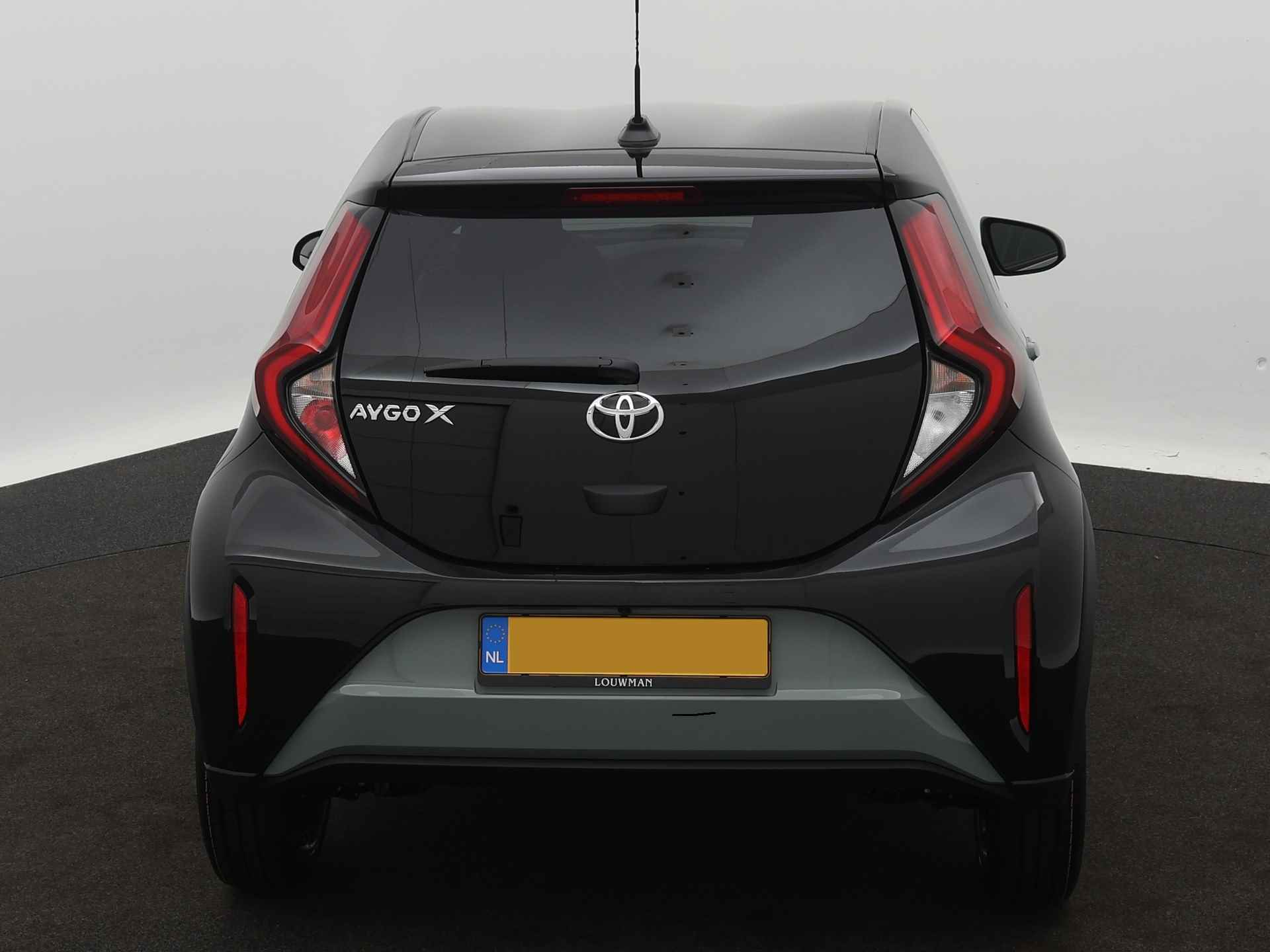 Toyota Aygo X 1.0 VVT-i MT Pulse *NIEUW* | 10 jaar Garantie! | DIRECT Leverbaar! - 24/37