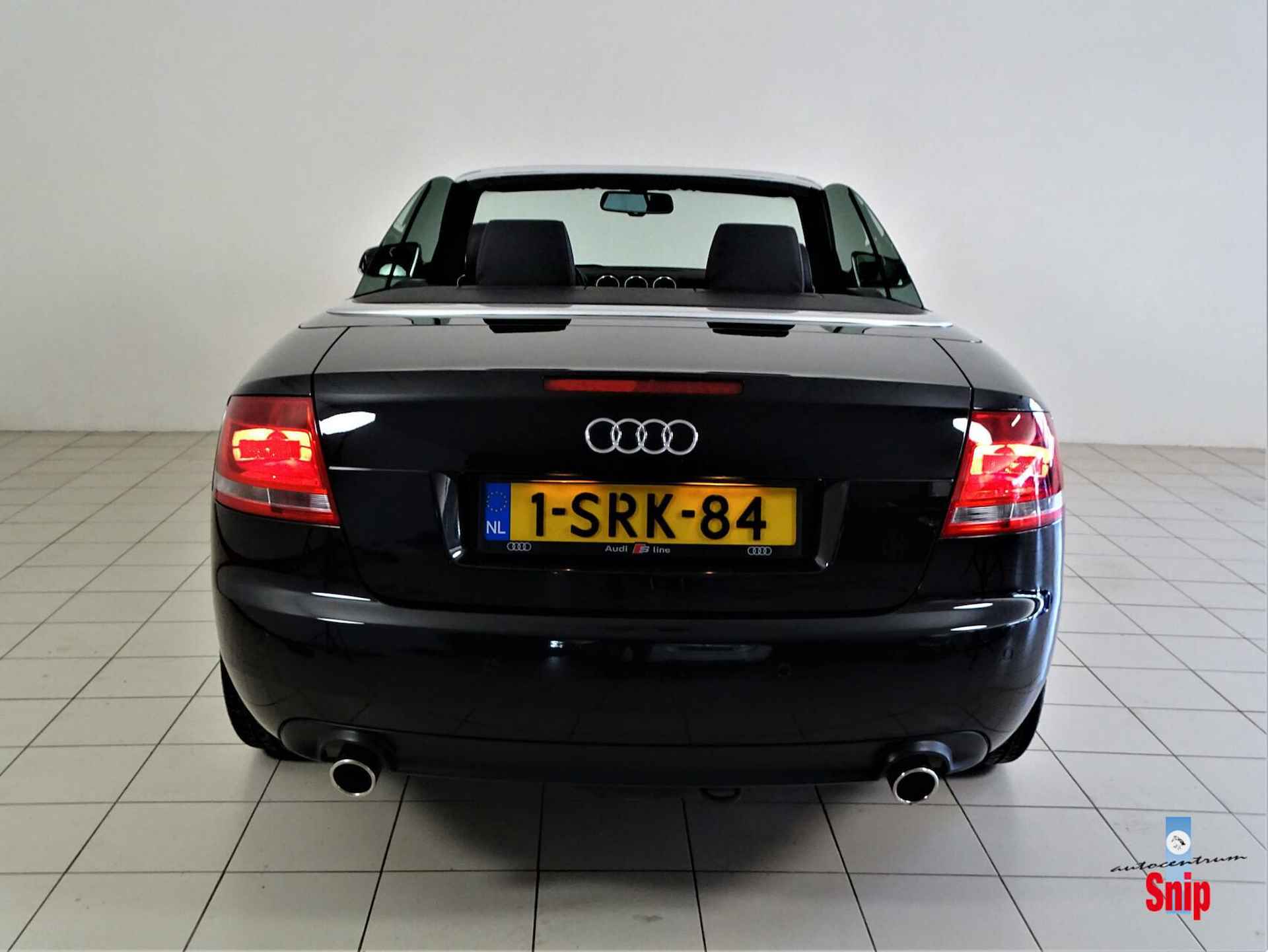 Audi A4 Cabriolet 1.8 Turbo - 2/26