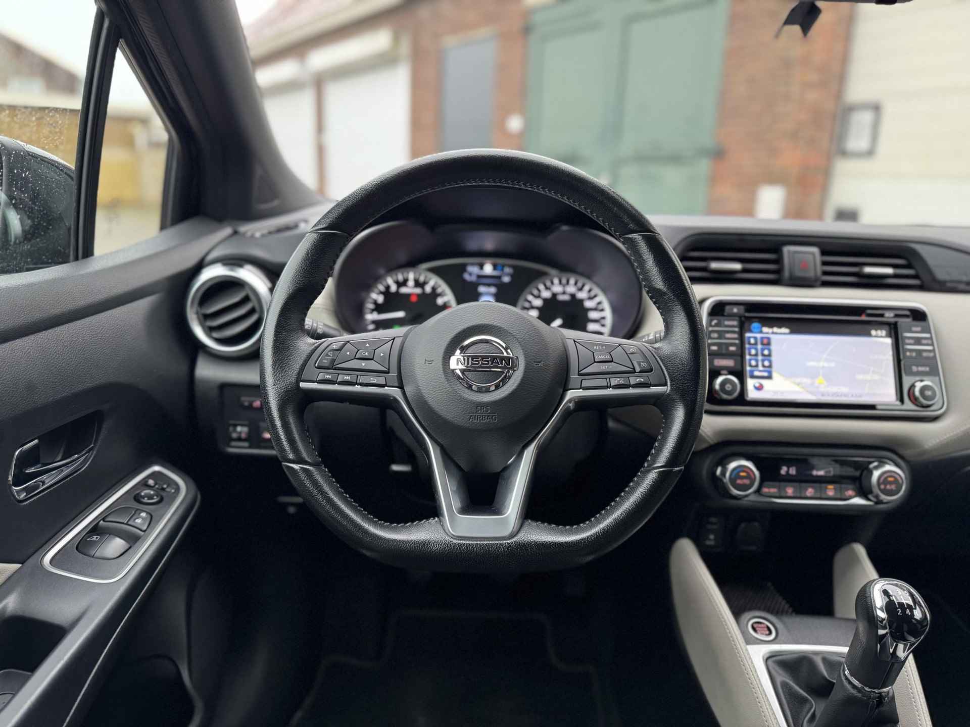 Nissan Micra 0.9 IG-T Tekna Tech Pack | Navigatie | 360° Camera | BOSE Audio | Dodehoek Detectie | Cruise & Climate Control | Keyless Entry | Rijklaarprijs! - 14/27