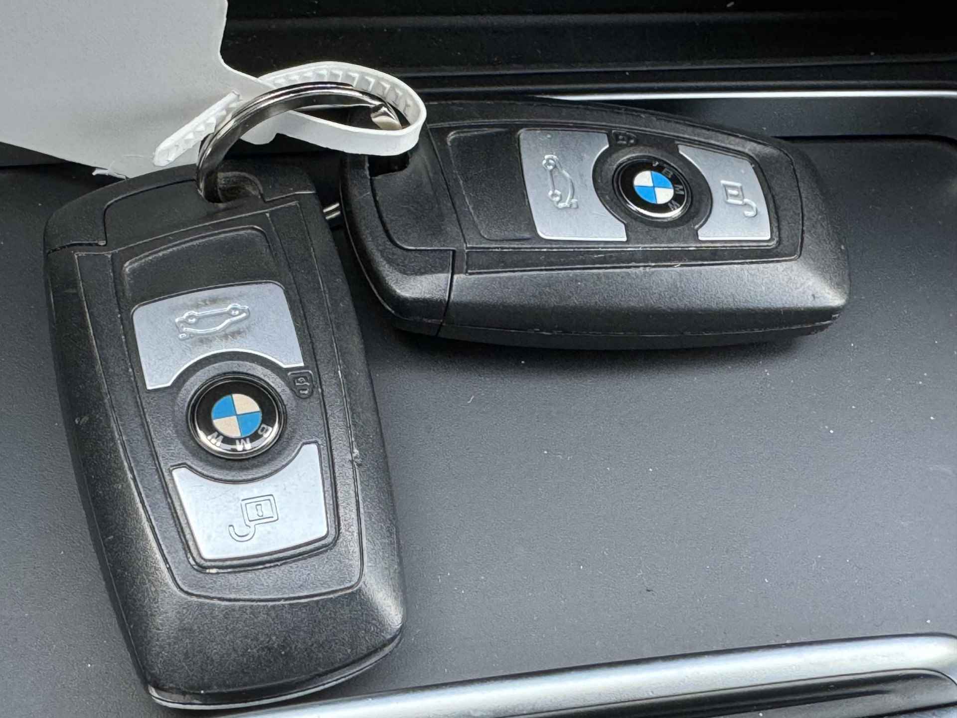 BMW 3-serie Touring 318i Executive - 26/41