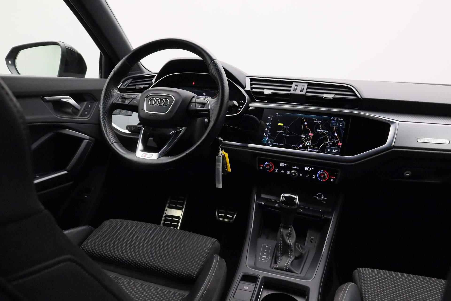 Audi Q3 40 TFSI 190PK S-tronic quattro S Edition | Matrix LED | 19 inch | ACC | Navi | Camera - 25/41