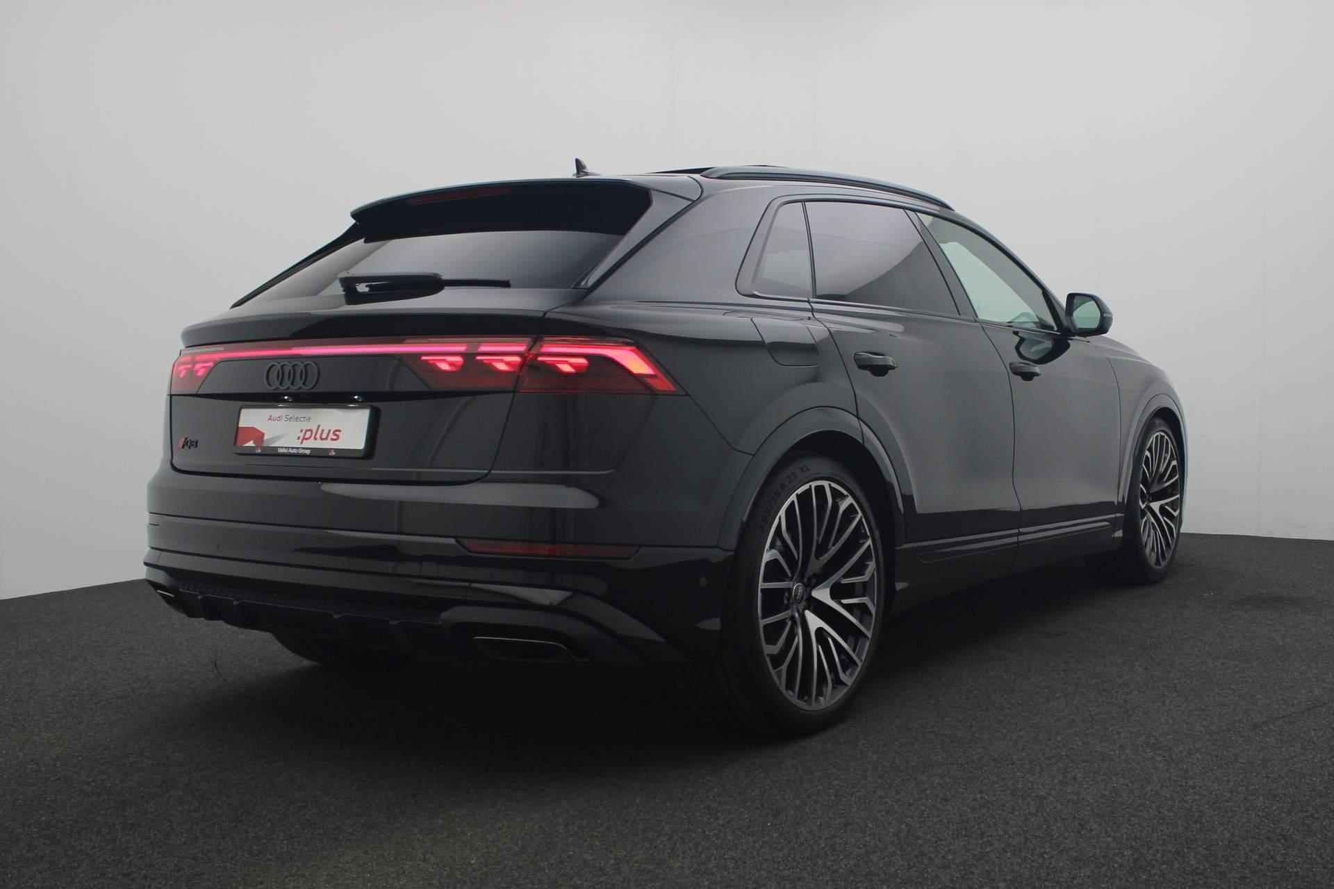 Audi Q8 60 TFSI e 490PK tiptronic quattro Pro Line S Competition | Pano | Vierwielbesturing | Alcantara hemel | B&O 3D | Laser LED | Trekhaak | 23 inch | Carbon inleg | Valcona leer | Carbon spiegelkappen - 5/49