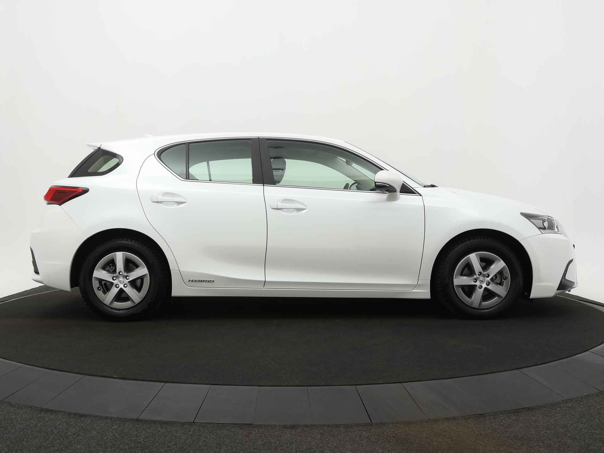 Lexus CT 200h | Premium Navigatie | Adaptive Cruise Control | Lane Assist - 10/32