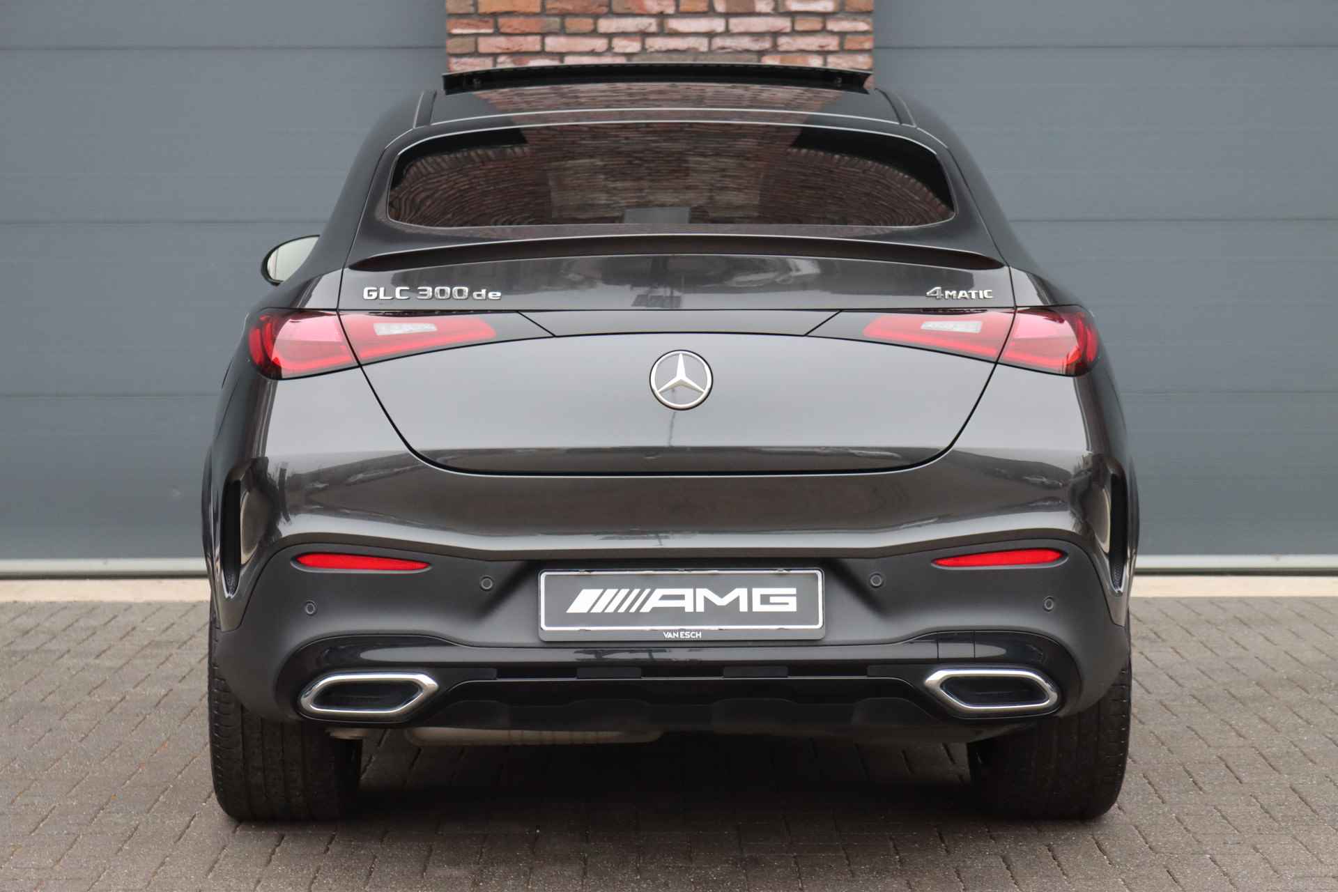 Mercedes-Benz GLC Coupé 300de 4MATIC AMG Line Aut9 | Distronic | Panoramadak | Digital Light | Memory | Leder | Surround Camera | Keyless Go | Augmented Reality | Nightpakket | - 16/41