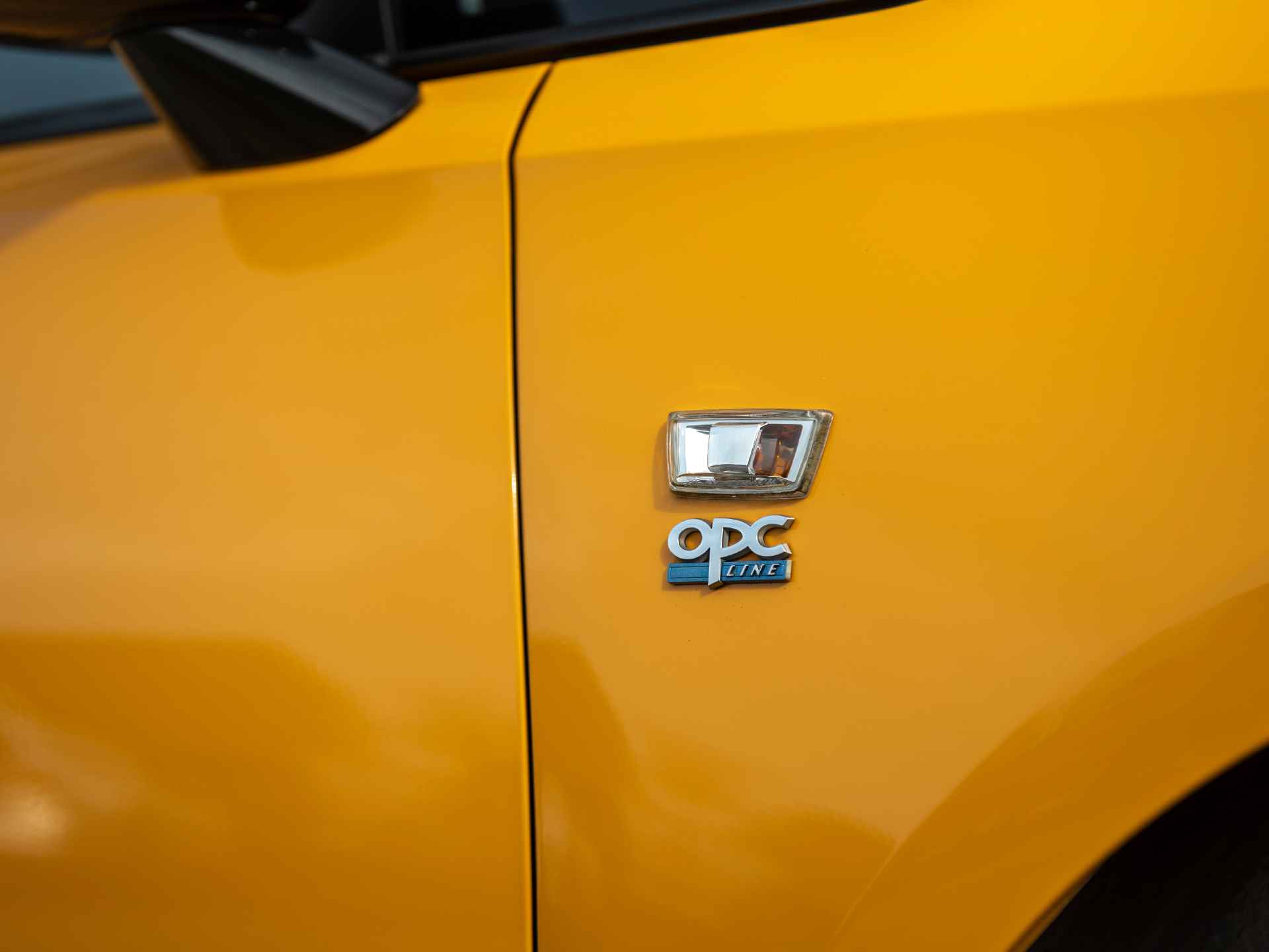 Opel Corsa 1.0 Turbo OPC Line 115pk | Black Edition | Apple Carplay & Android Auto | Bluetooth | DAB | 17" Lichtemetaal | Park Assist + Camera achter | Dodehoek sens. | Sportonderstel | Sportstoelen - 22/49