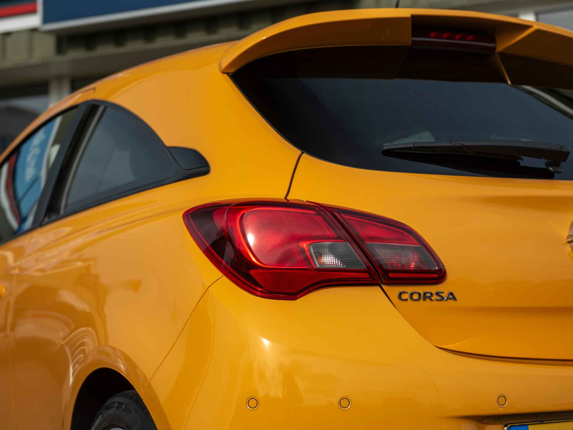 Opel Corsa 1.0 Turbo OPC Line 115pk | Black Edition | Apple Carplay & Android Auto | Bluetooth | DAB | 17" Lichtemetaal | Park Assist + Camera achter | Dodehoek sens. | Sportonderstel | Sportstoelen - 31/49