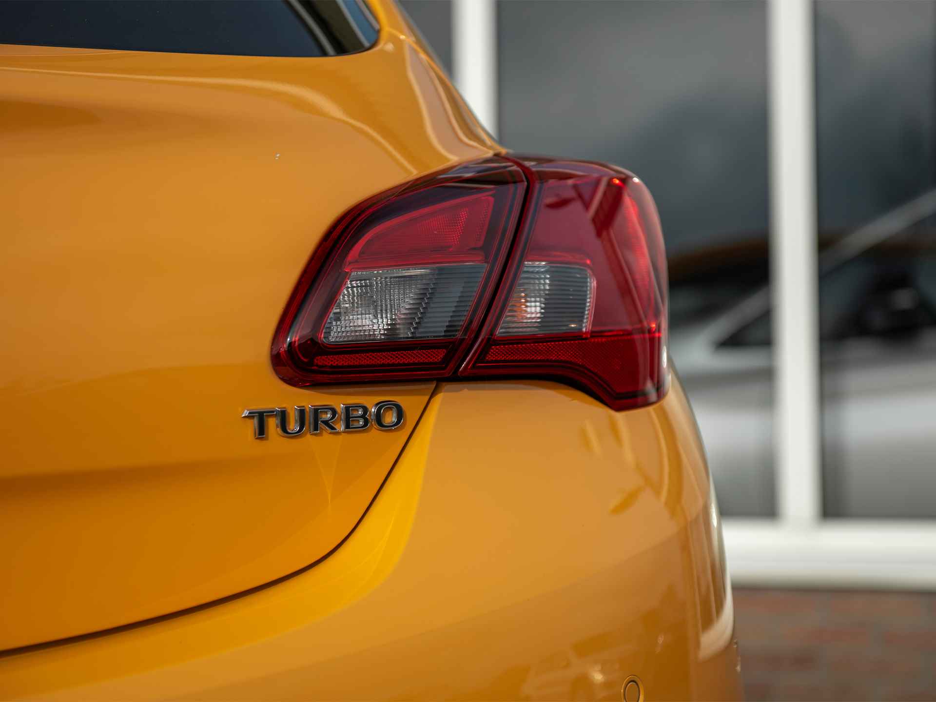 Opel Corsa 1.0 Turbo OPC Line 115pk | Black Edition | Apple Carplay & Android Auto | Bluetooth | DAB | 17" Lichtemetaal | Park Assist + Camera achter | Dodehoek sens. | Sportonderstel | Sportstoelen - 34/49