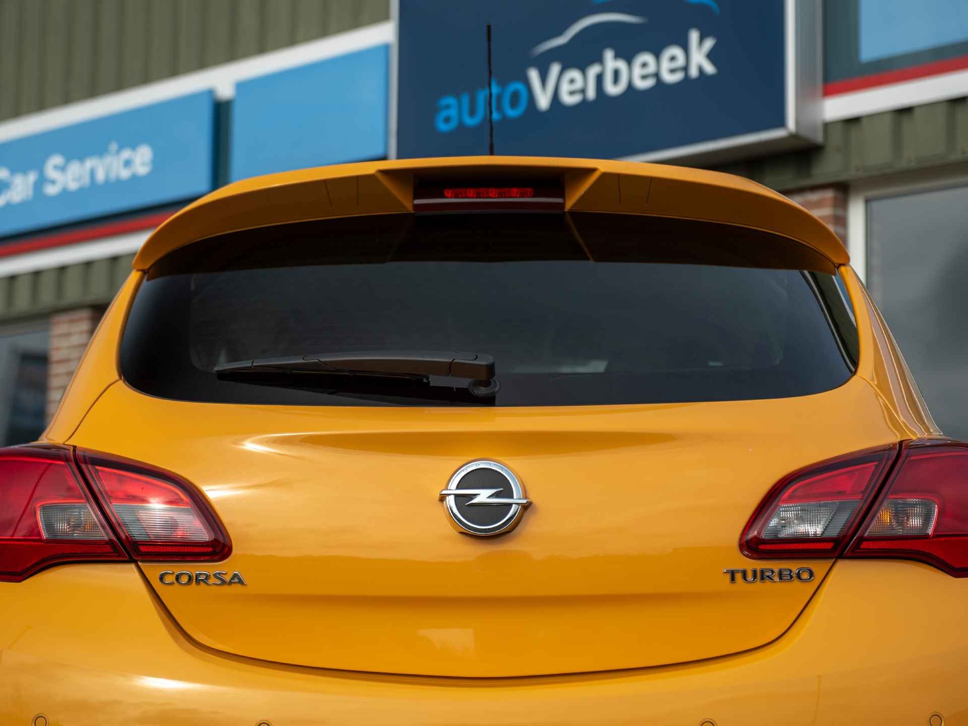 Opel Corsa 1.0 Turbo OPC Line 115pk | Black Edition | Apple Carplay & Android Auto | Bluetooth | DAB | 17" Lichtemetaal | Park Assist + Camera achter | Dodehoek sens. | Sportonderstel | Sportstoelen - 39/49