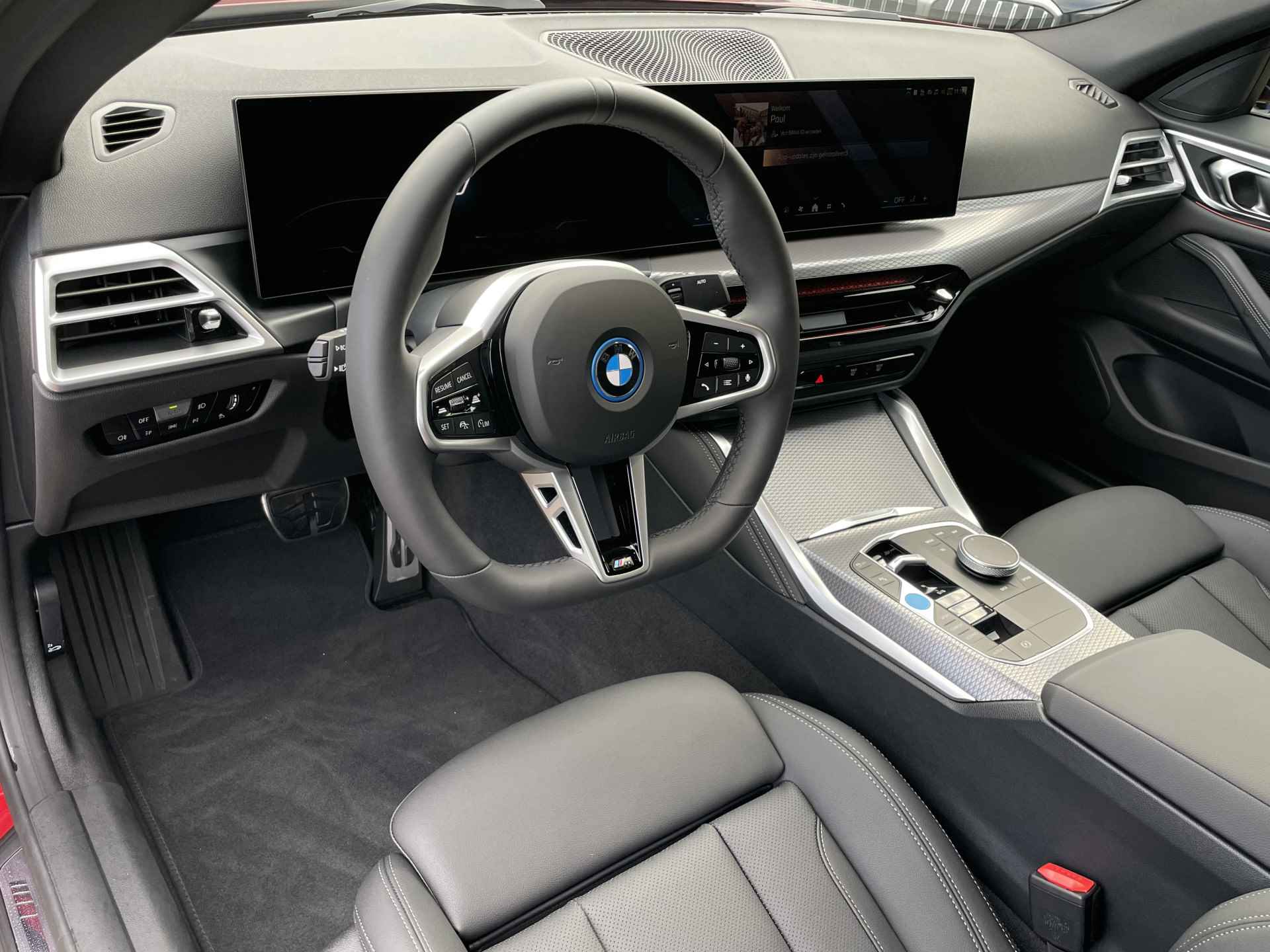 BMW i4 eDrive40 | M-Sport Pro | 19 '' | Stuur + Stoelverw. | Camera - 11/31