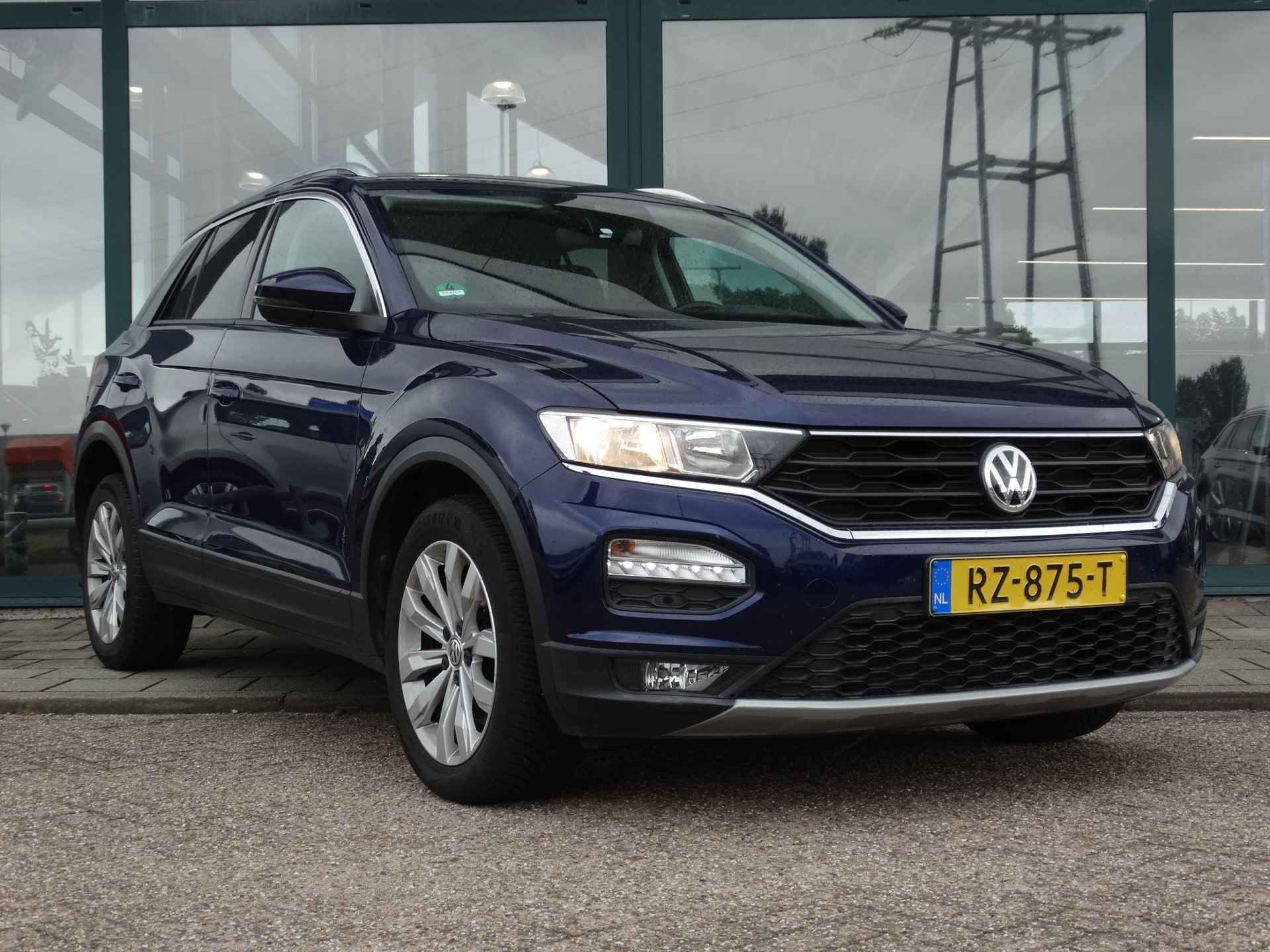 Volkswagen T-Roc 1.0 TSI 110PK Style | Navigatie | Achteruitrijcamera | Climate Control | Digital Cockpit | - 3/15