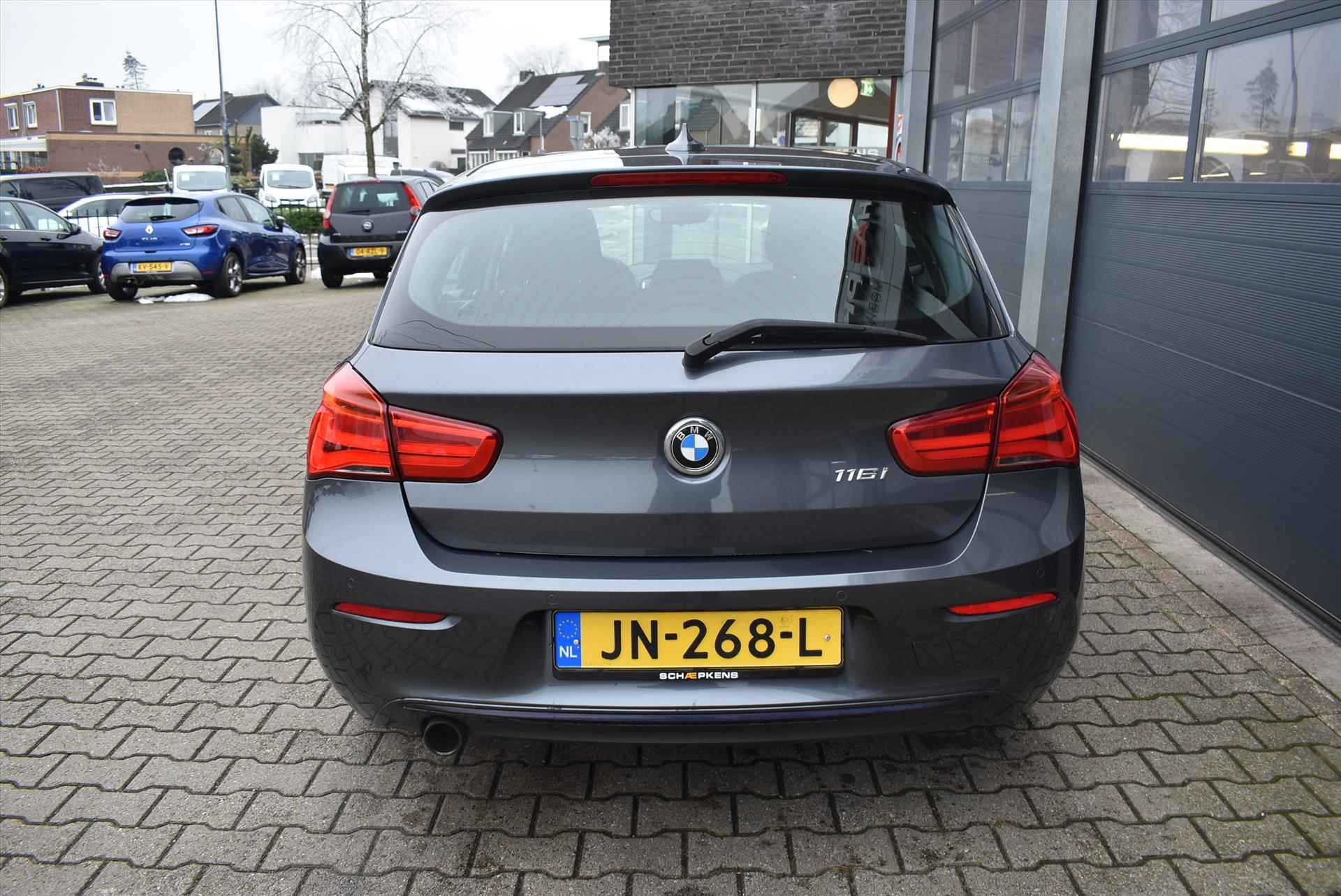 BMW 1-Serie (f20) 116i 109pk Centennial Executive - 14/34