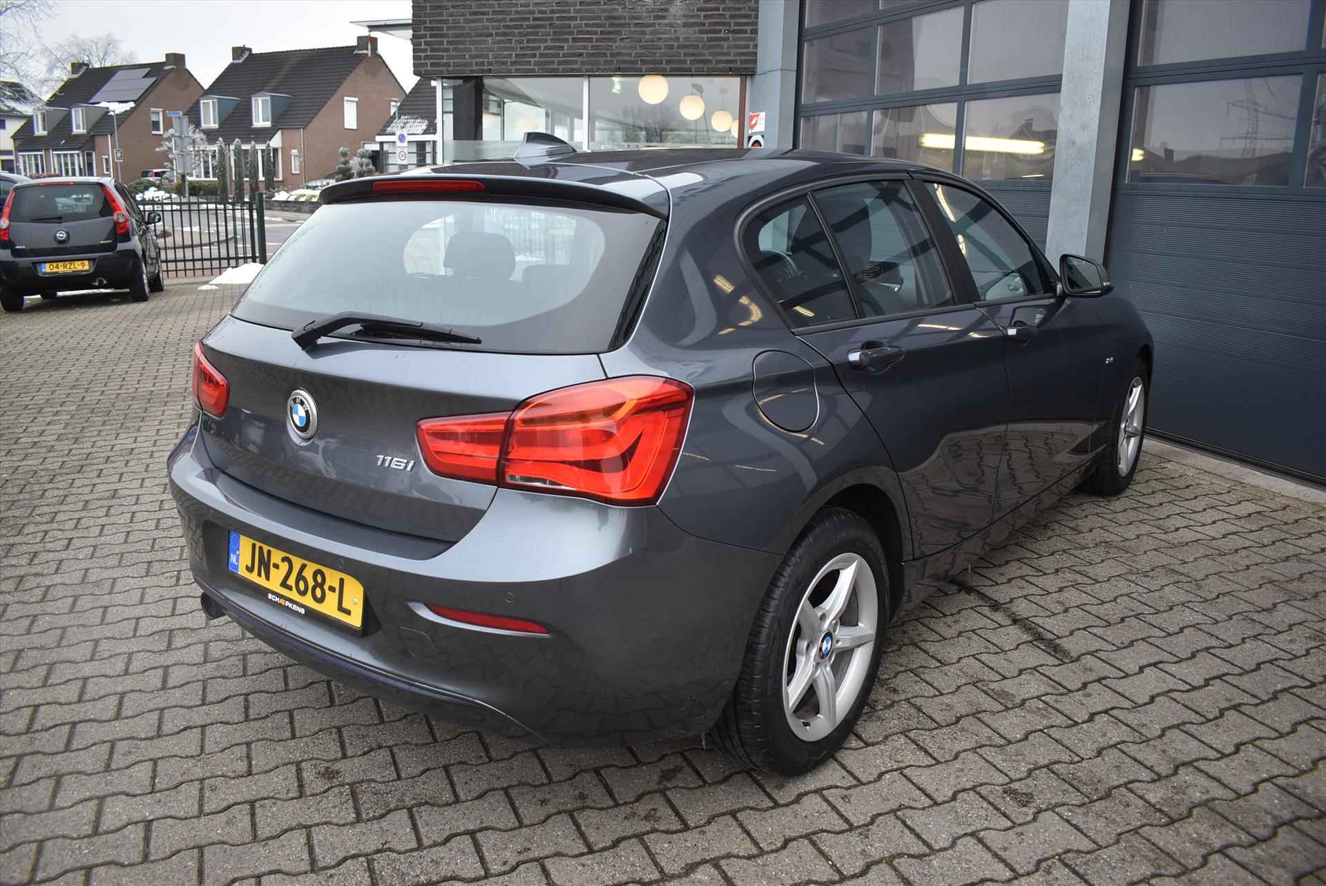 BMW 1-Serie (f20) 116i 109pk Centennial Executive - 16/34