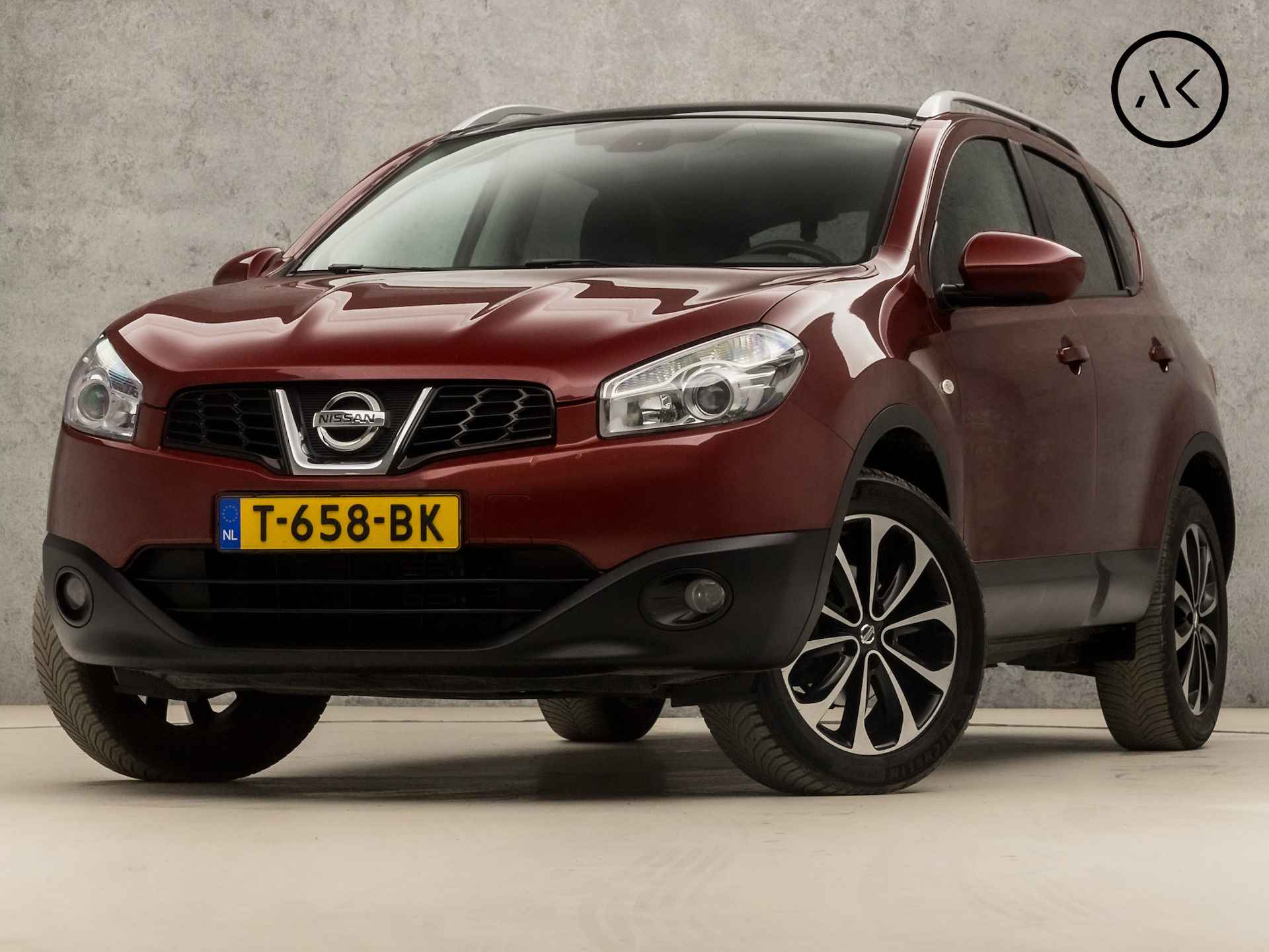 Nissan QASHQAI 2.0 Acenta 4WD Automaat (PANORAMADAK, NAVIGATIE, BLUETOOTH, CAMERA, CRUISE, CLIMATE, GETINT GLAS, SPORTSTOELEN, LM VELGEN, PARKEERSENSOR, STUURWIEL MULTIFUNCTIONEEL, NIEUWE APK, NIEUWSTAAT)