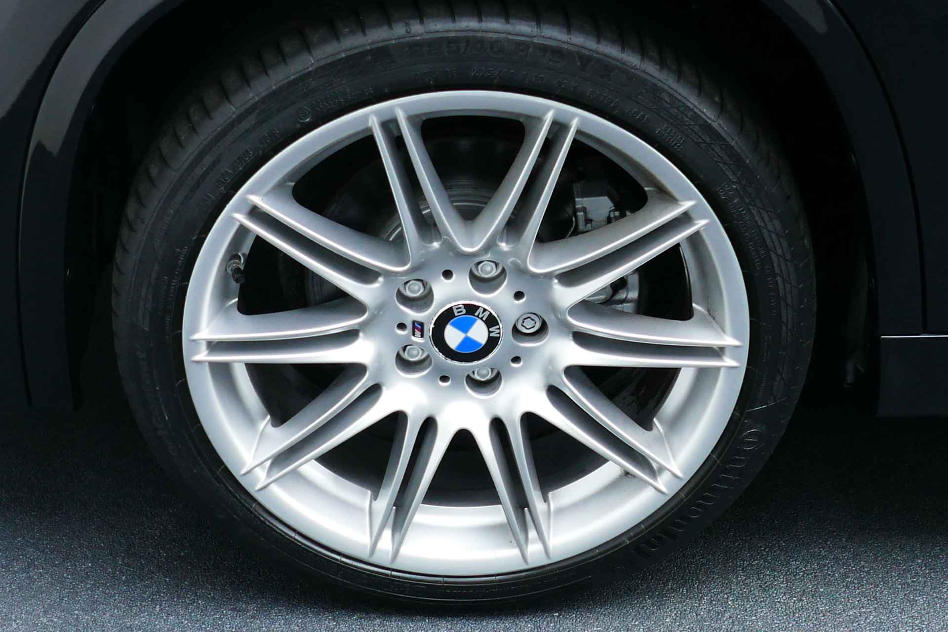 BMW X1 sDrive20i 184pk High Executive 1-Eig. Panodak, Leer, Stoelverw, Navi, Xenon, 19"LMV - 17/38