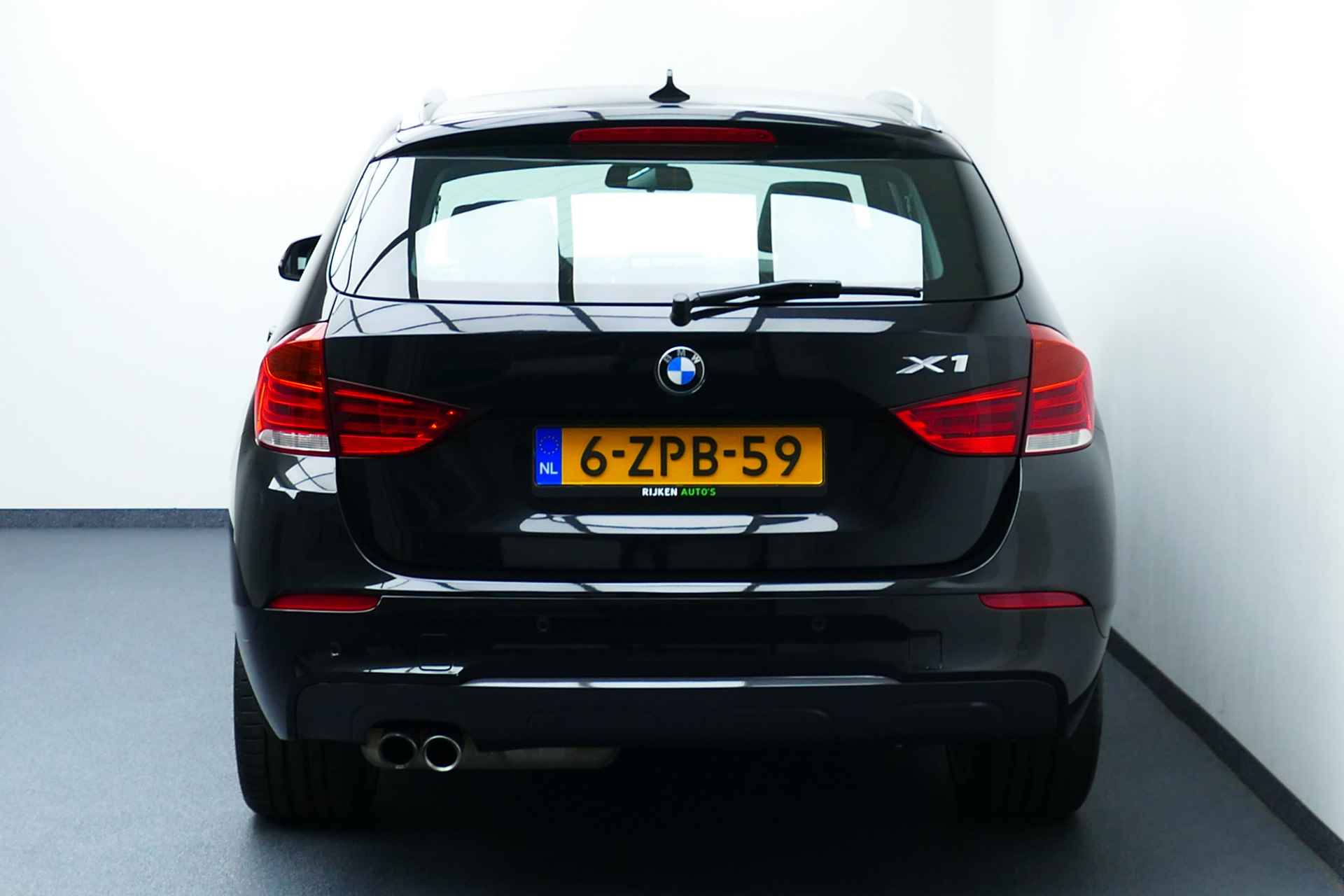 BMW X1 sDrive20i 184pk High Executive 1-Eig. Panodak, Leer, Stoelverw, Navi, Xenon, 19"LMV - 25/38