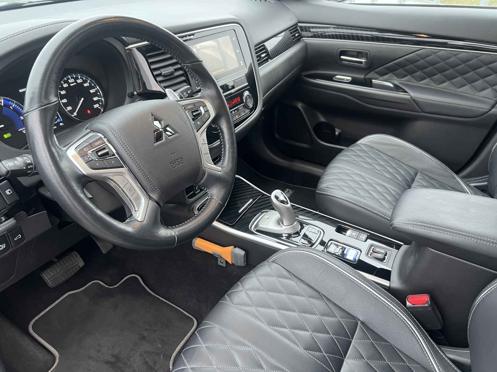 Mitsubishi Outlander 2.4 PHEV 224pk Instyle | Leder | Schuifdak | Camera - 9/32