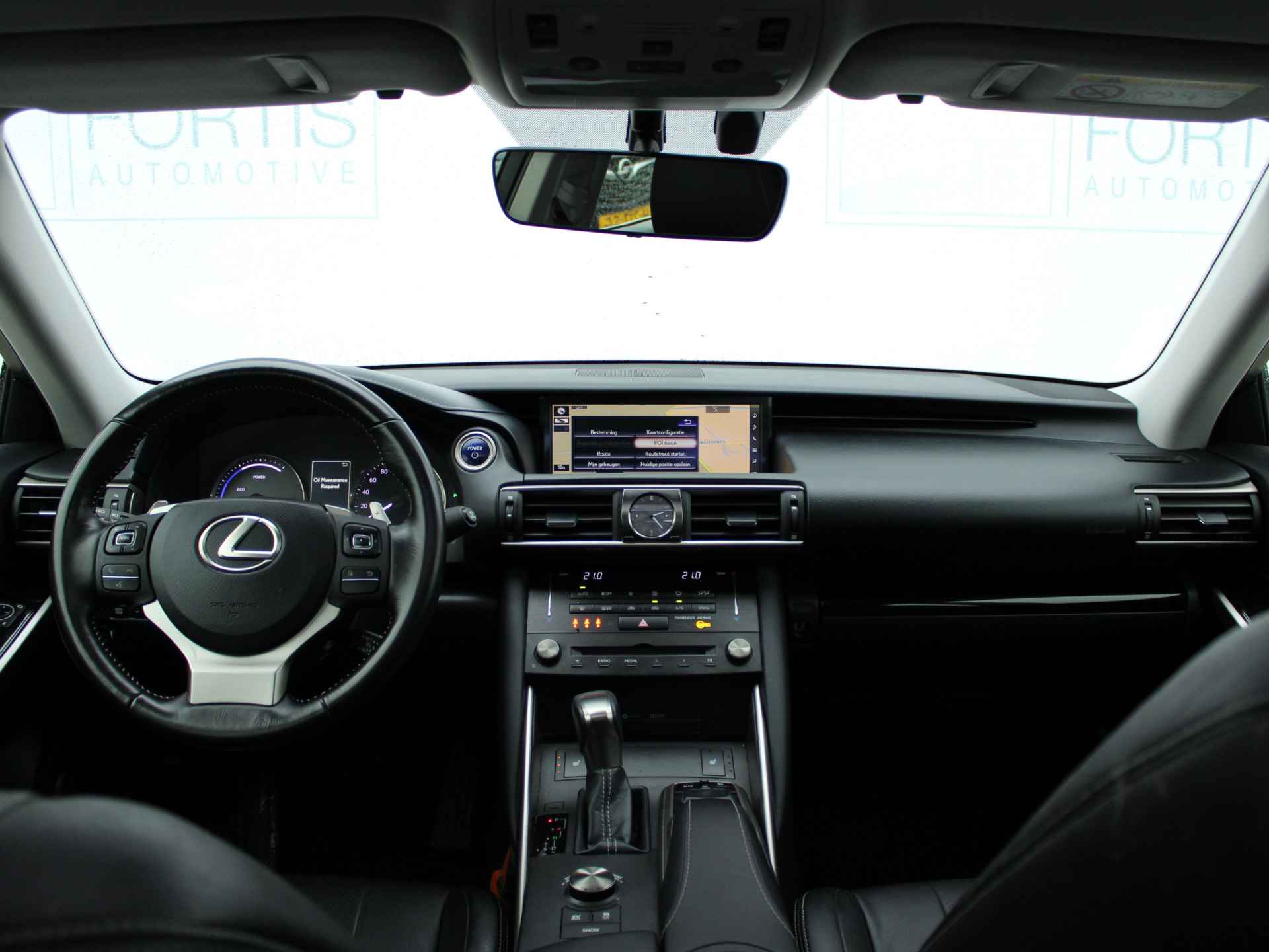 Lexus IS 300h Hybrid Edition 30 NL AUTO | PANO | LEDER | CAMERA | STOELVERW | - 5/31