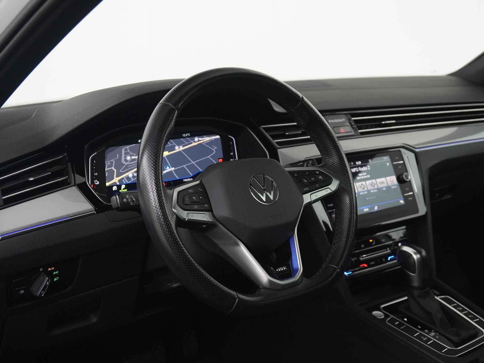 Volkswagen Passat Variant 1.4 TSI PHEV GTE | Panoramadak | Trekhaak | Digital Cockpit | Zondag Open! - 35/45