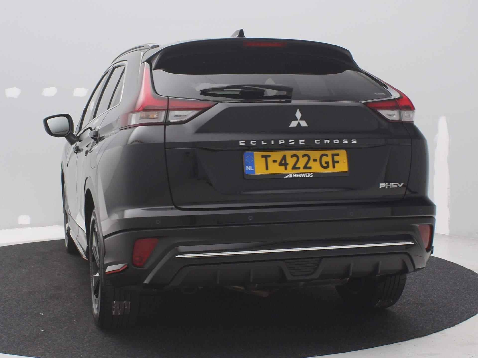 Mitsubishi Eclipse Cross 2.4 PHEV Black Edition / Origineel Nederlandse Auto / 1500kg Trekgewicht / 8 Jaar Fabrieksgarantie / - 19/74